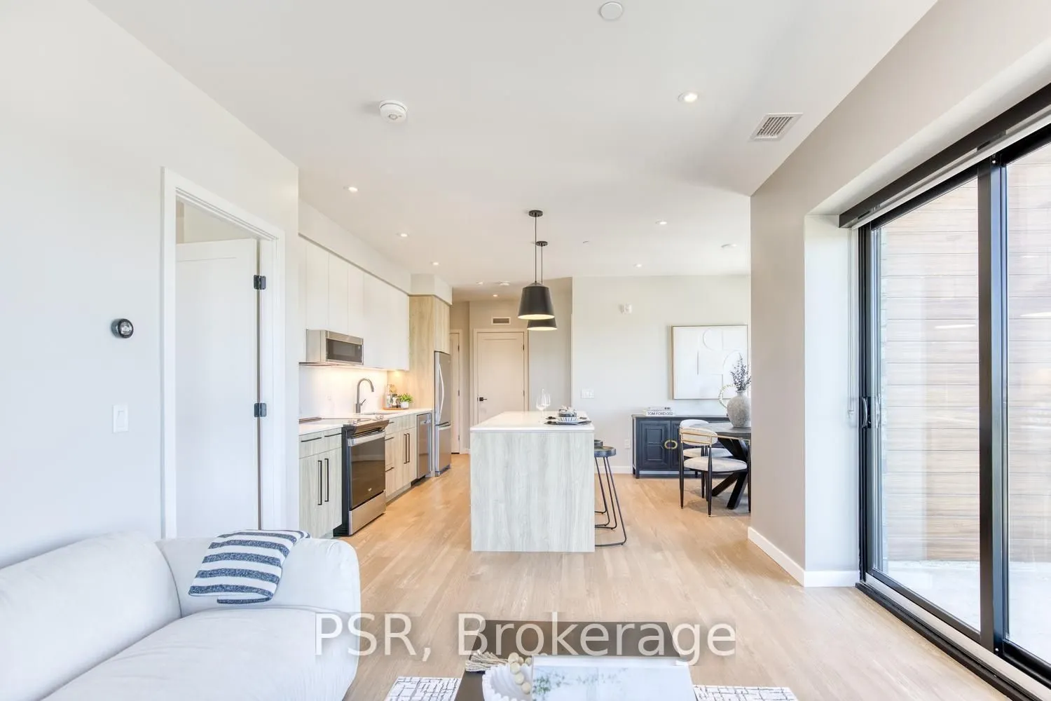 150 Hollywood Court #217