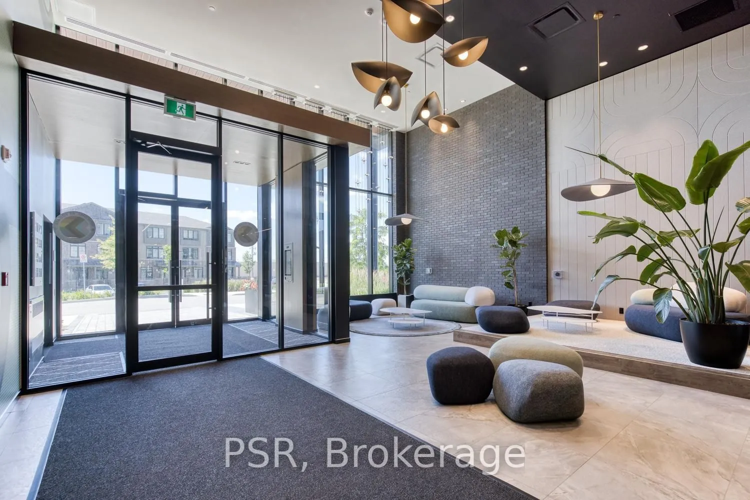 150 Hollywood Court #217