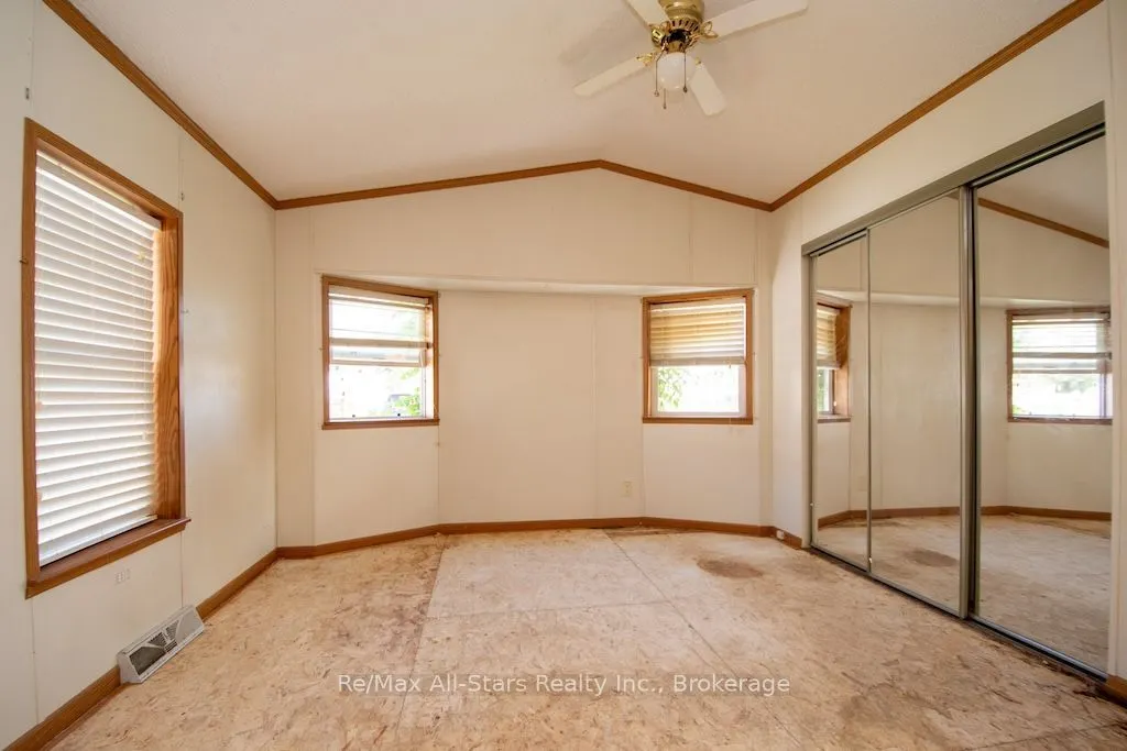 4 McGregor Drive