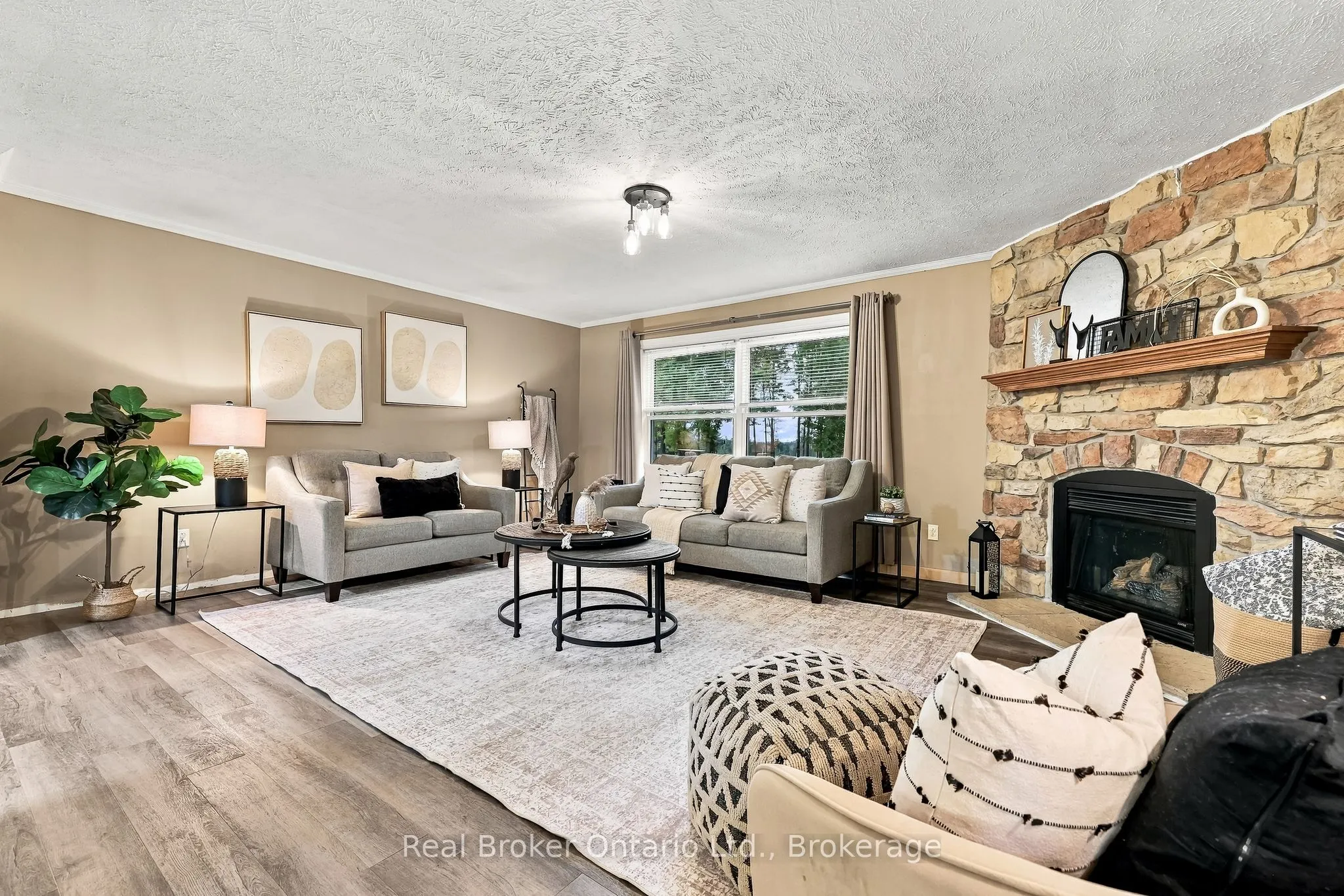 502 Pontypool Road