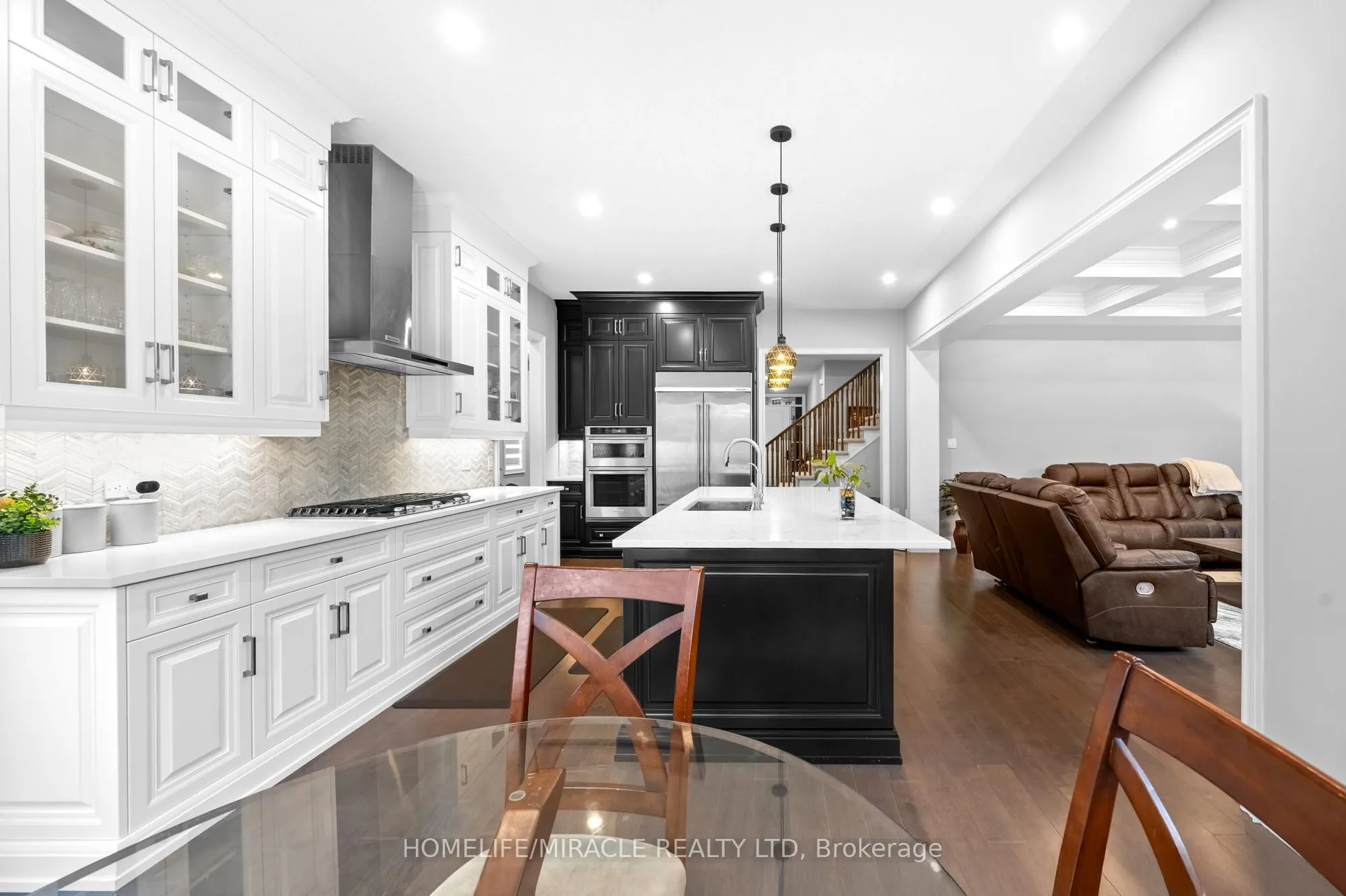 147 AMBROUS Crescent