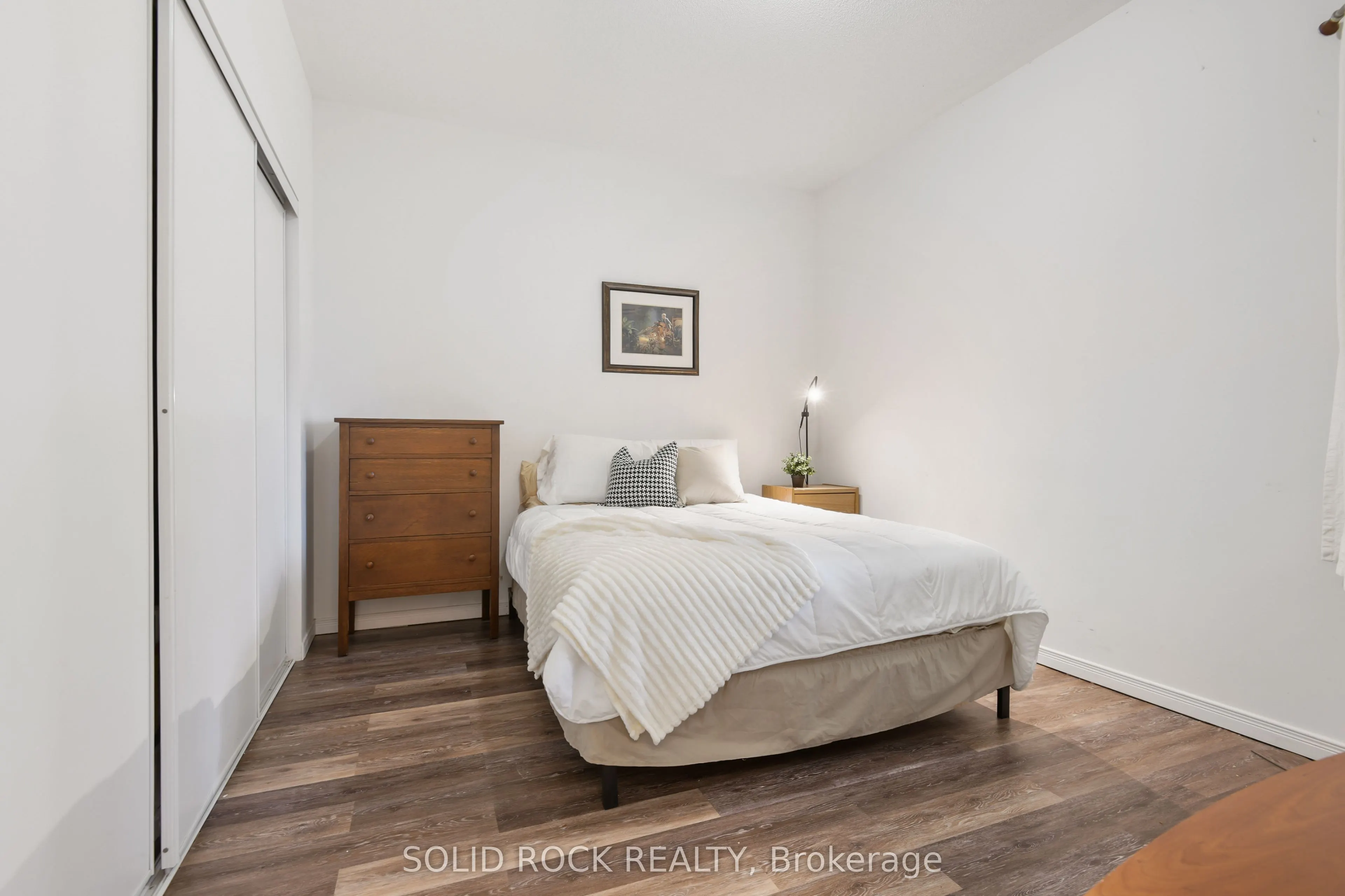 16 Moe Robillard Street