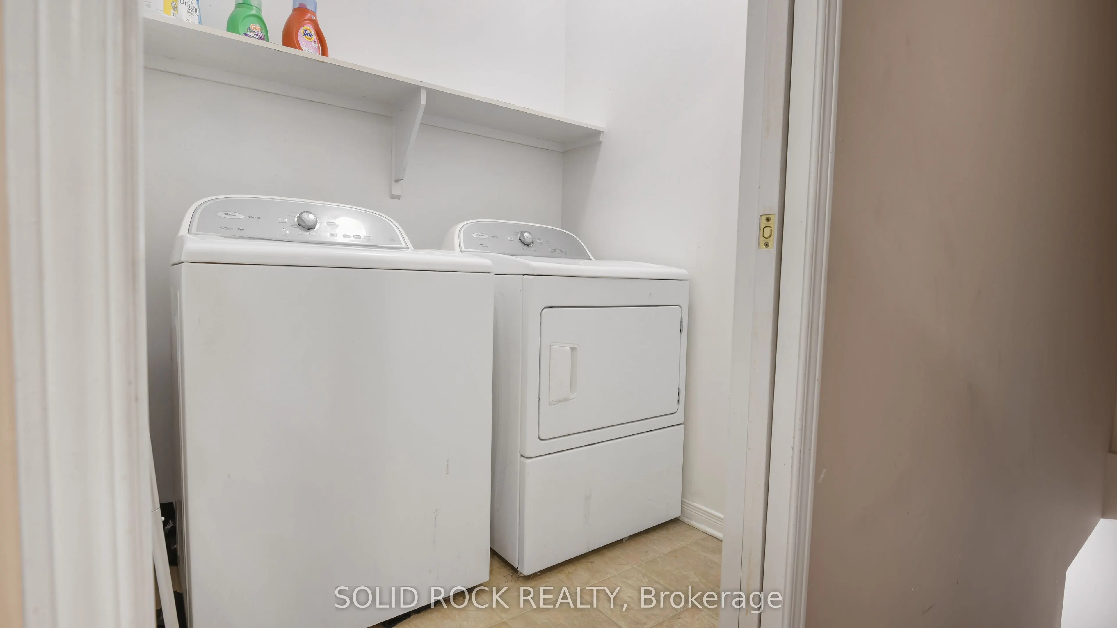 16 Moe Robillard Street