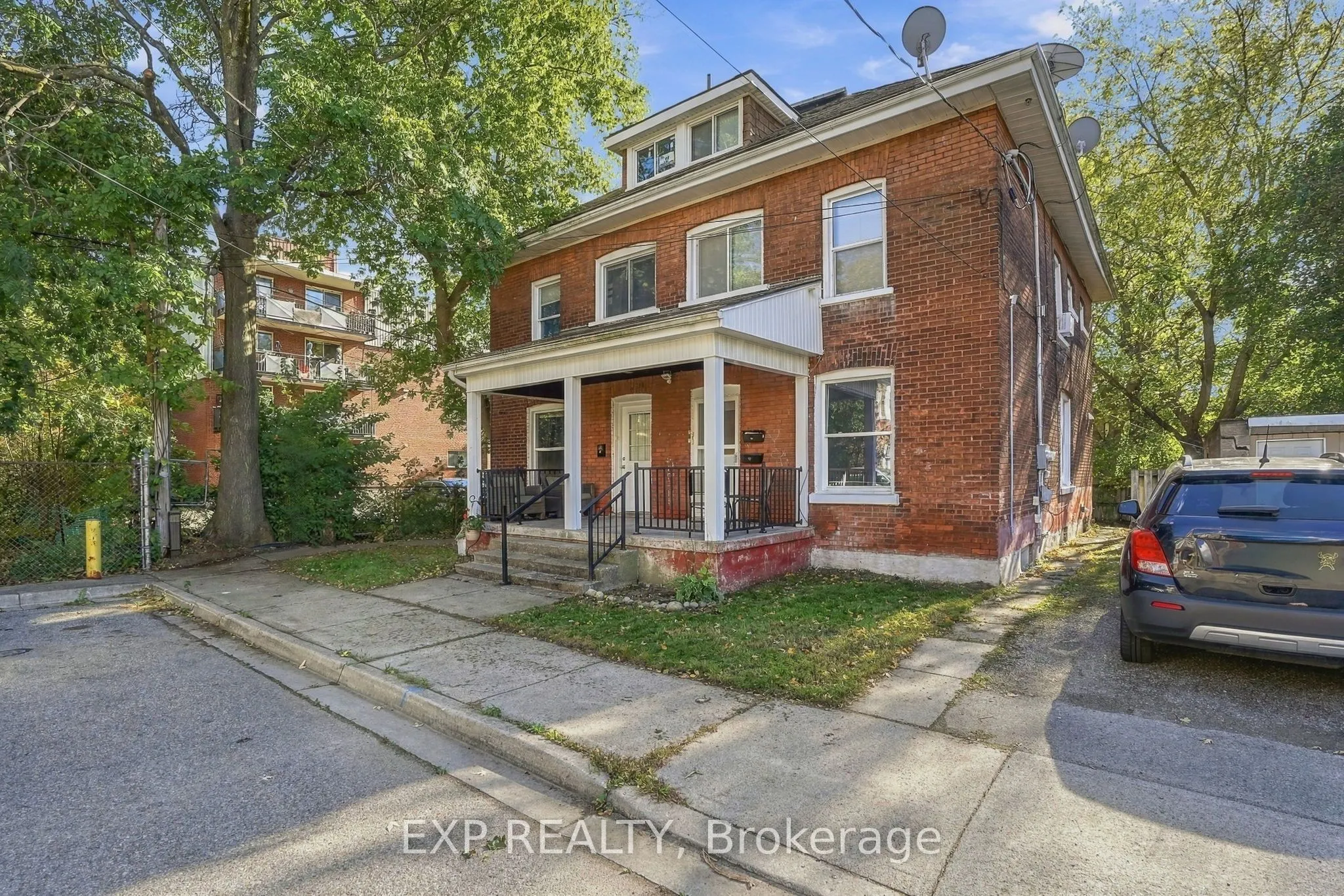 11 Hart Street