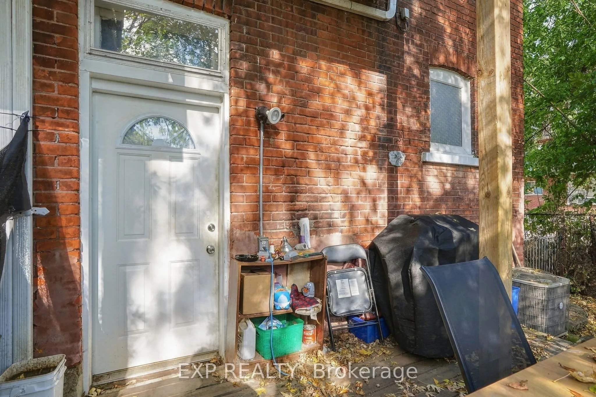 11 Hart Street