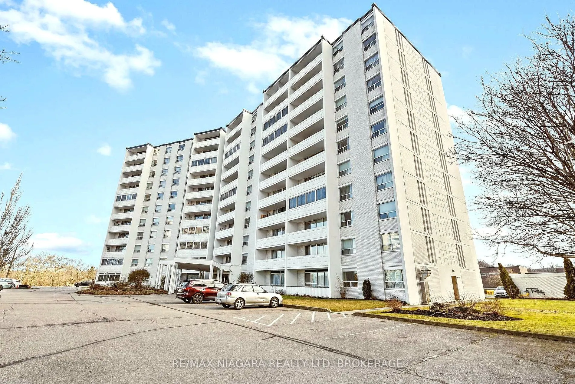 35 Towering Heights Boulevard #1002