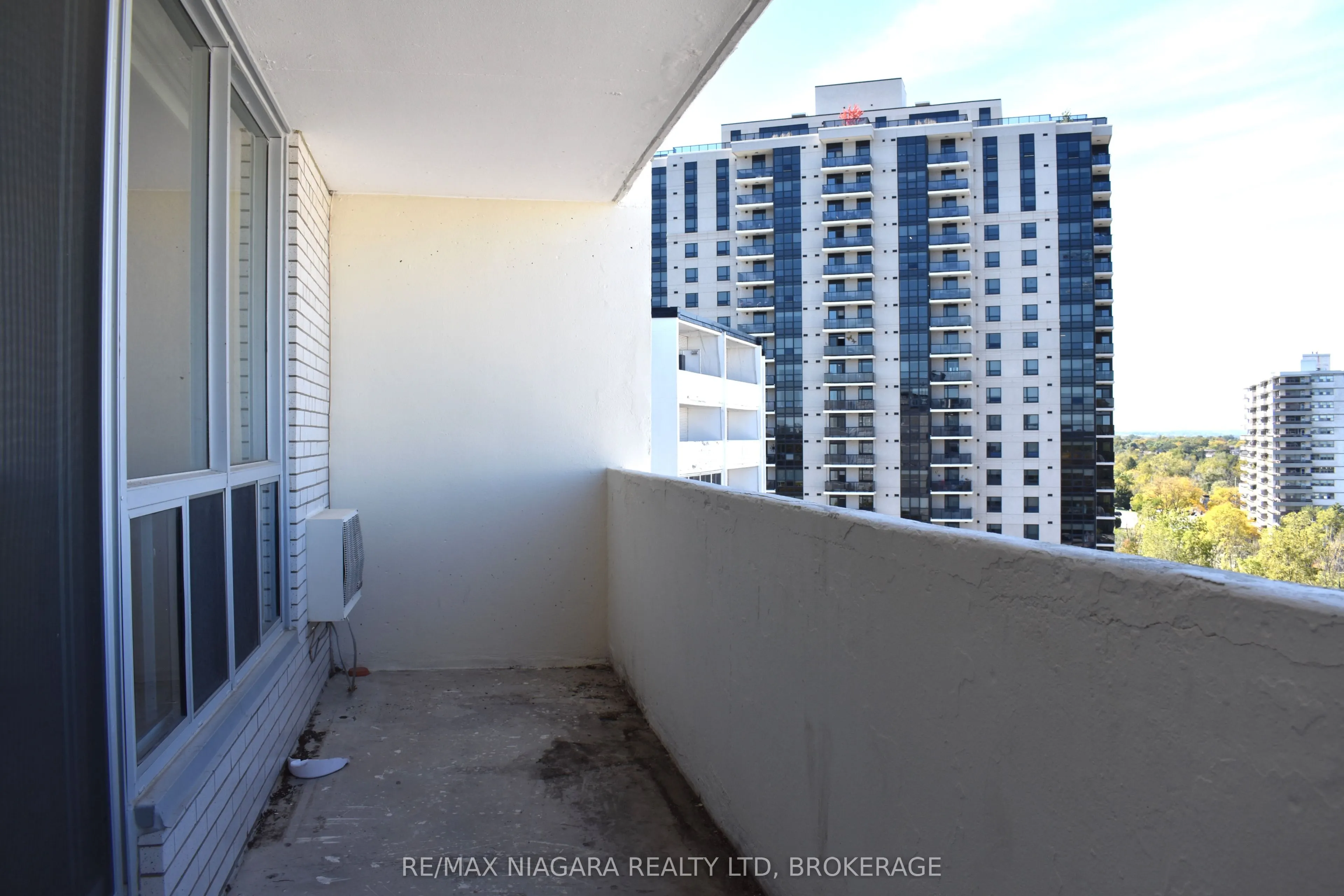 35 Towering Heights Boulevard #1002
