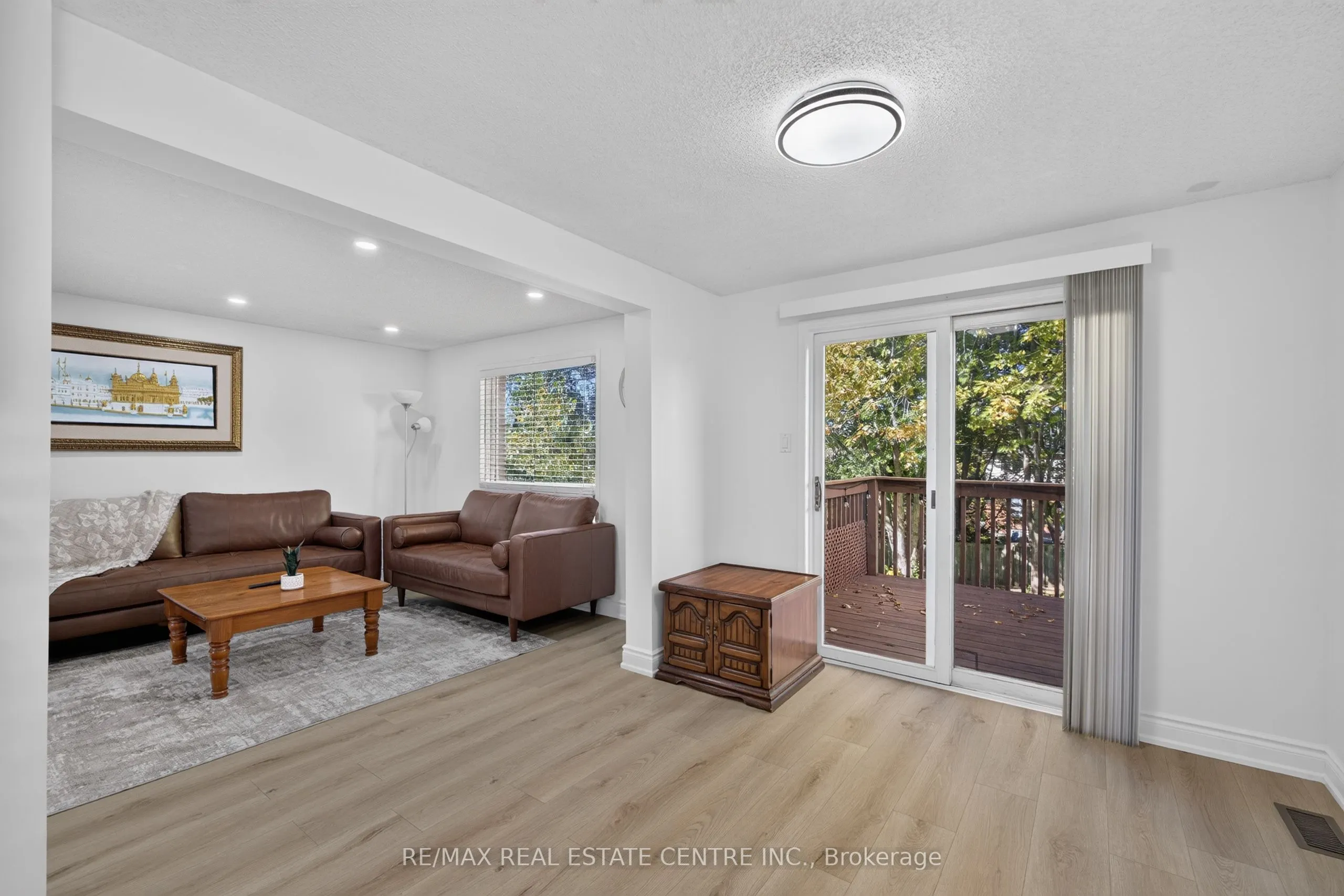 122 Moss Place