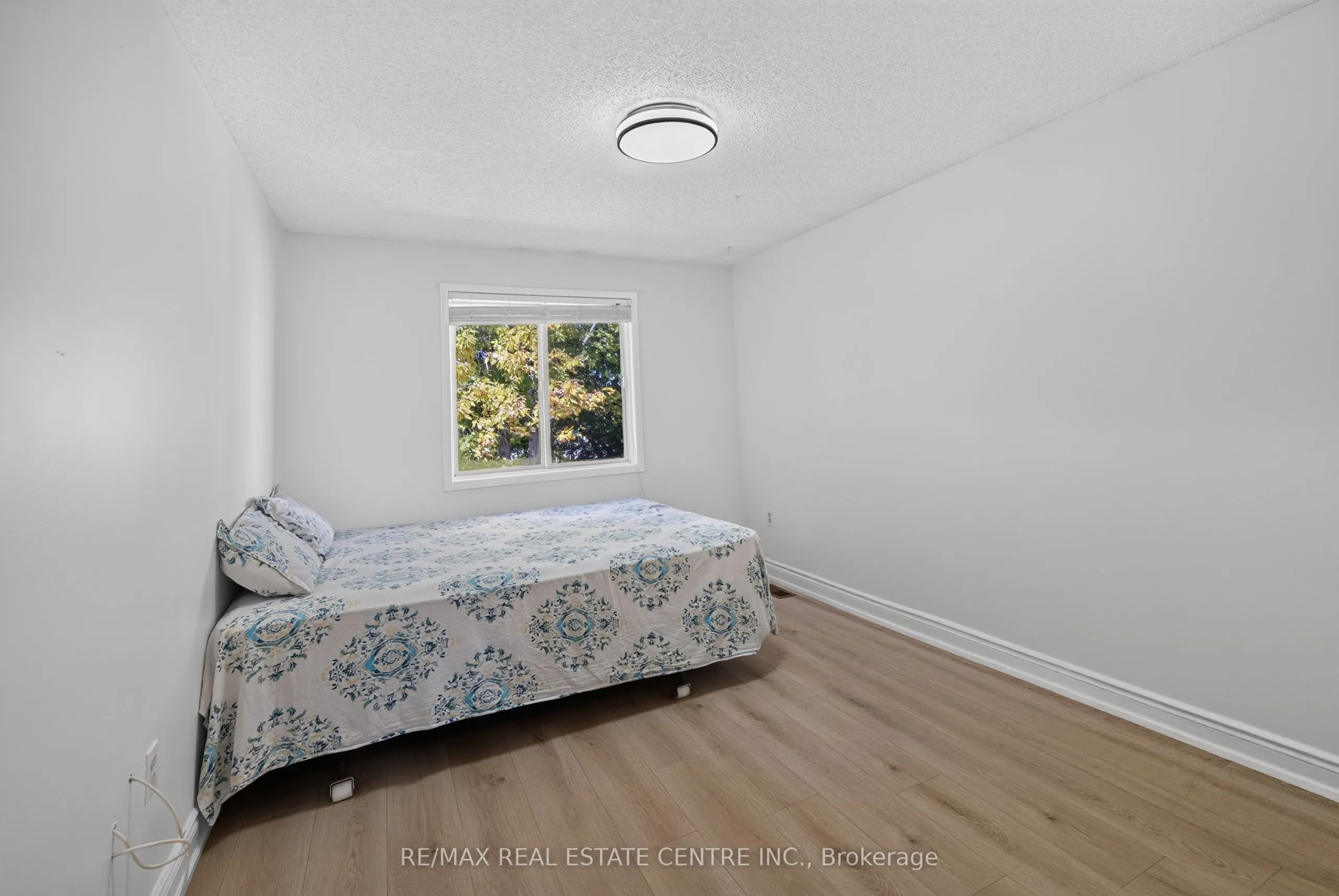 122 Moss Place