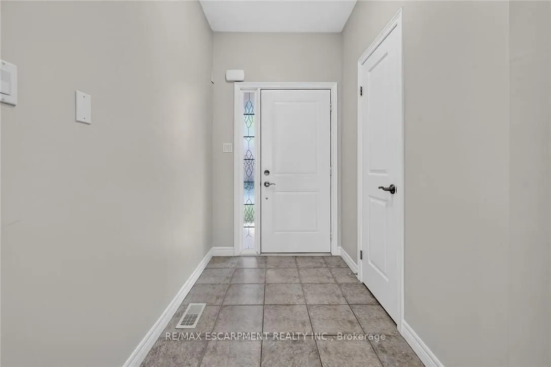 8 Lakelawn Road #22