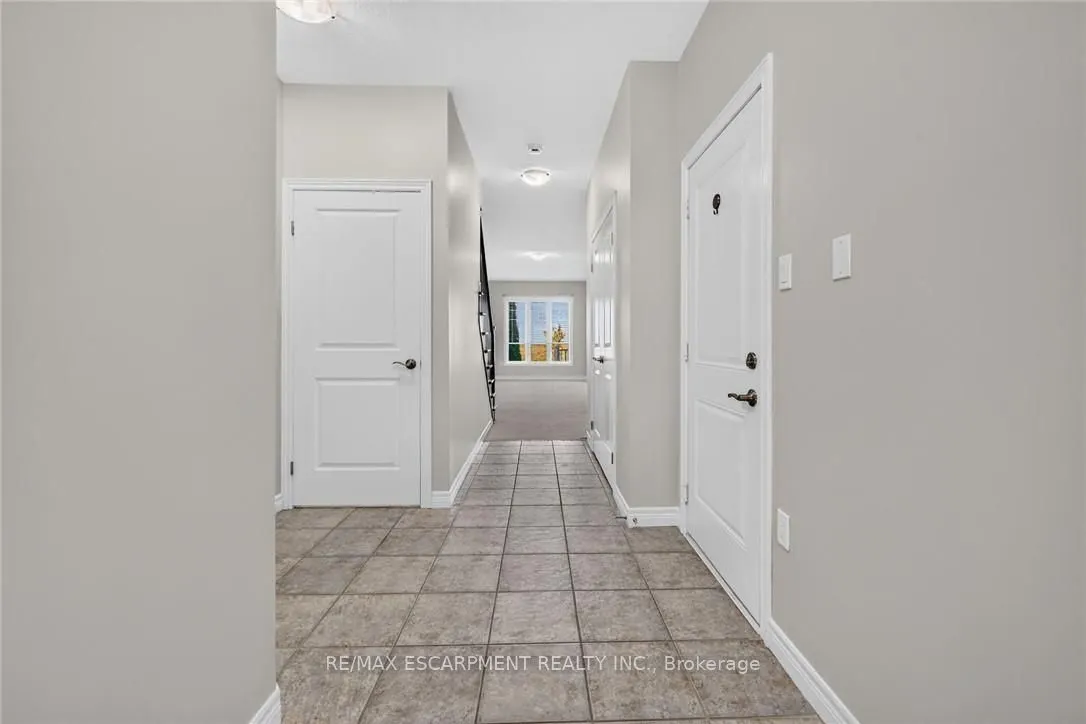 8 Lakelawn Road #22