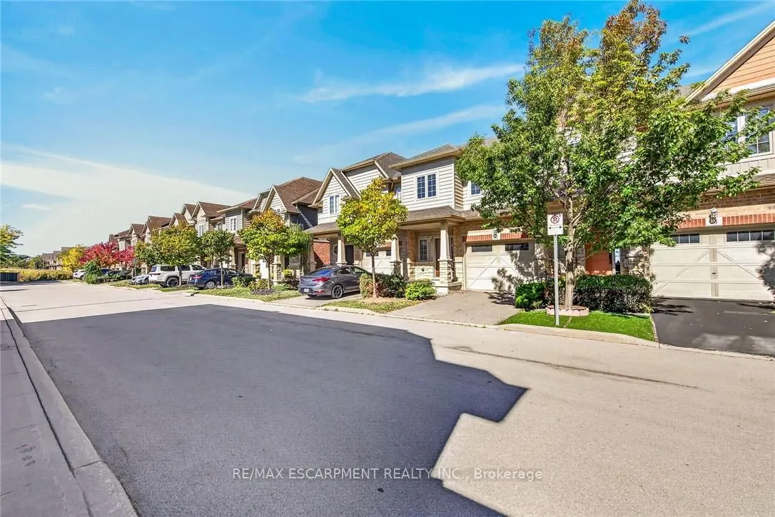 8 Lakelawn Road #22