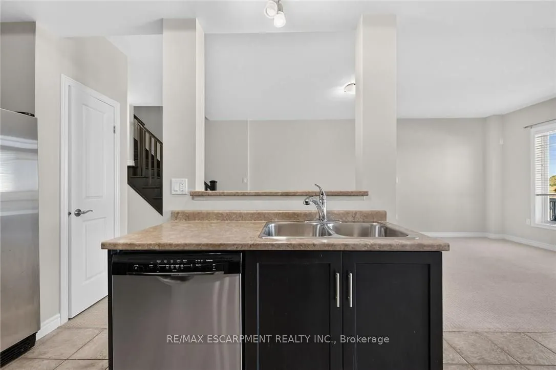 8 Lakelawn Road #22