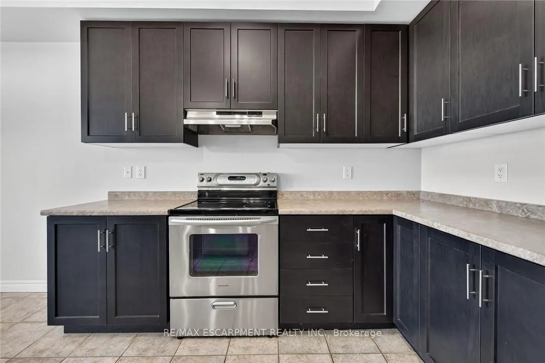 8 Lakelawn Road #22