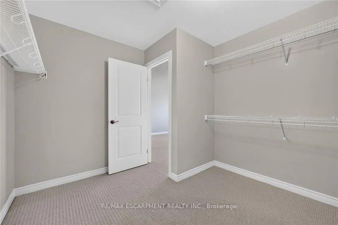 8 Lakelawn Road #22