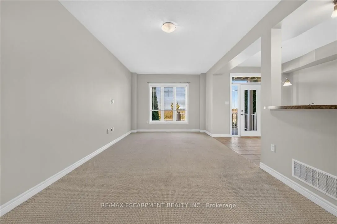 8 Lakelawn Road #22