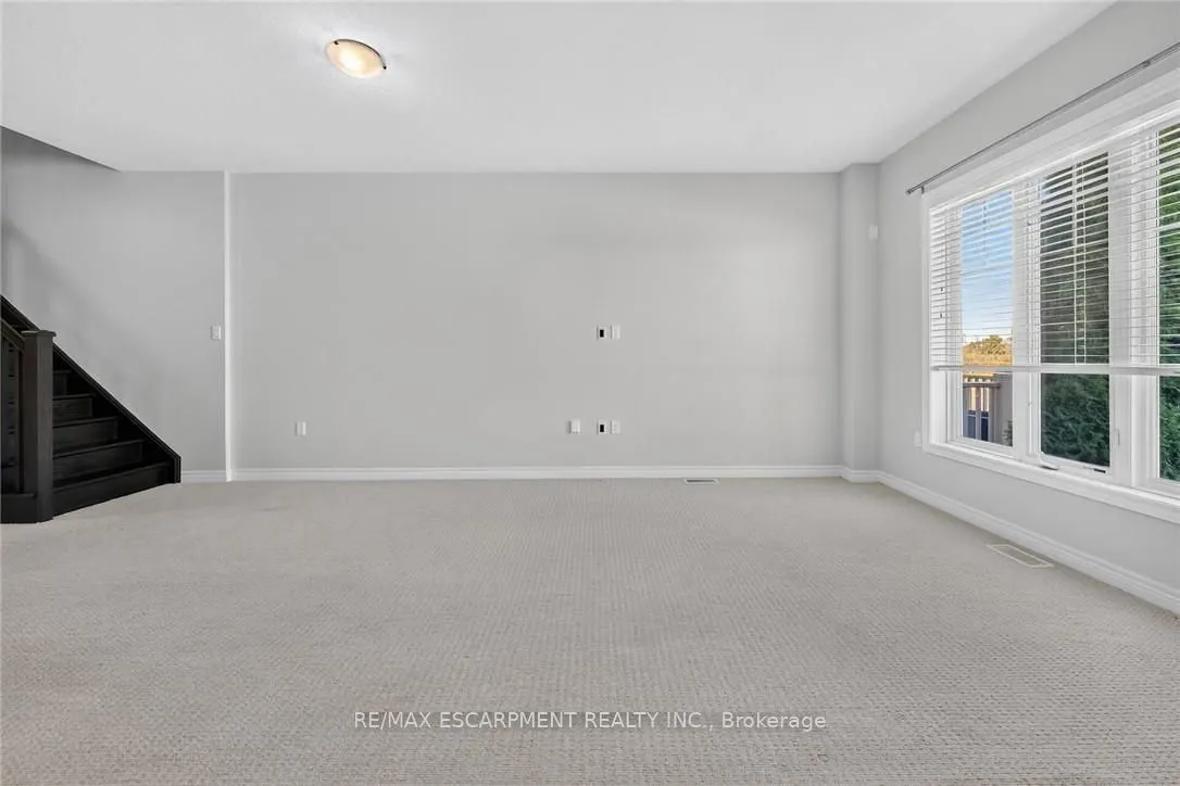 8 Lakelawn Road #22