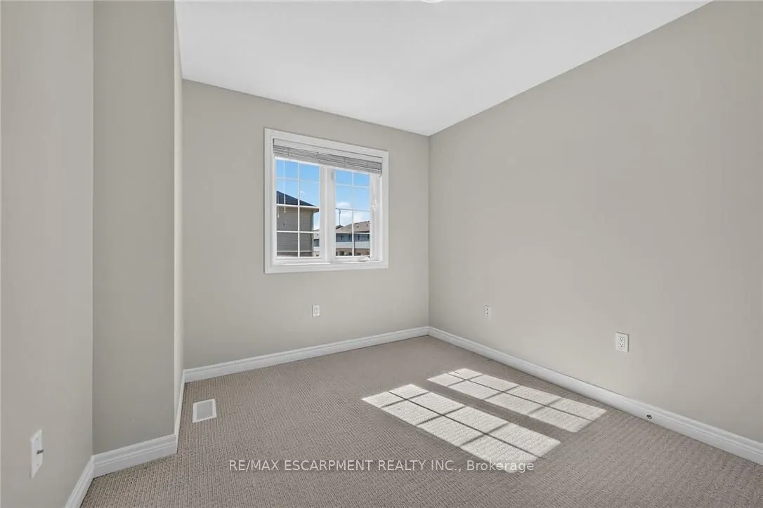 8 Lakelawn Road #22