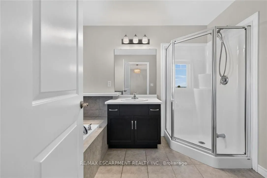 8 Lakelawn Road #22