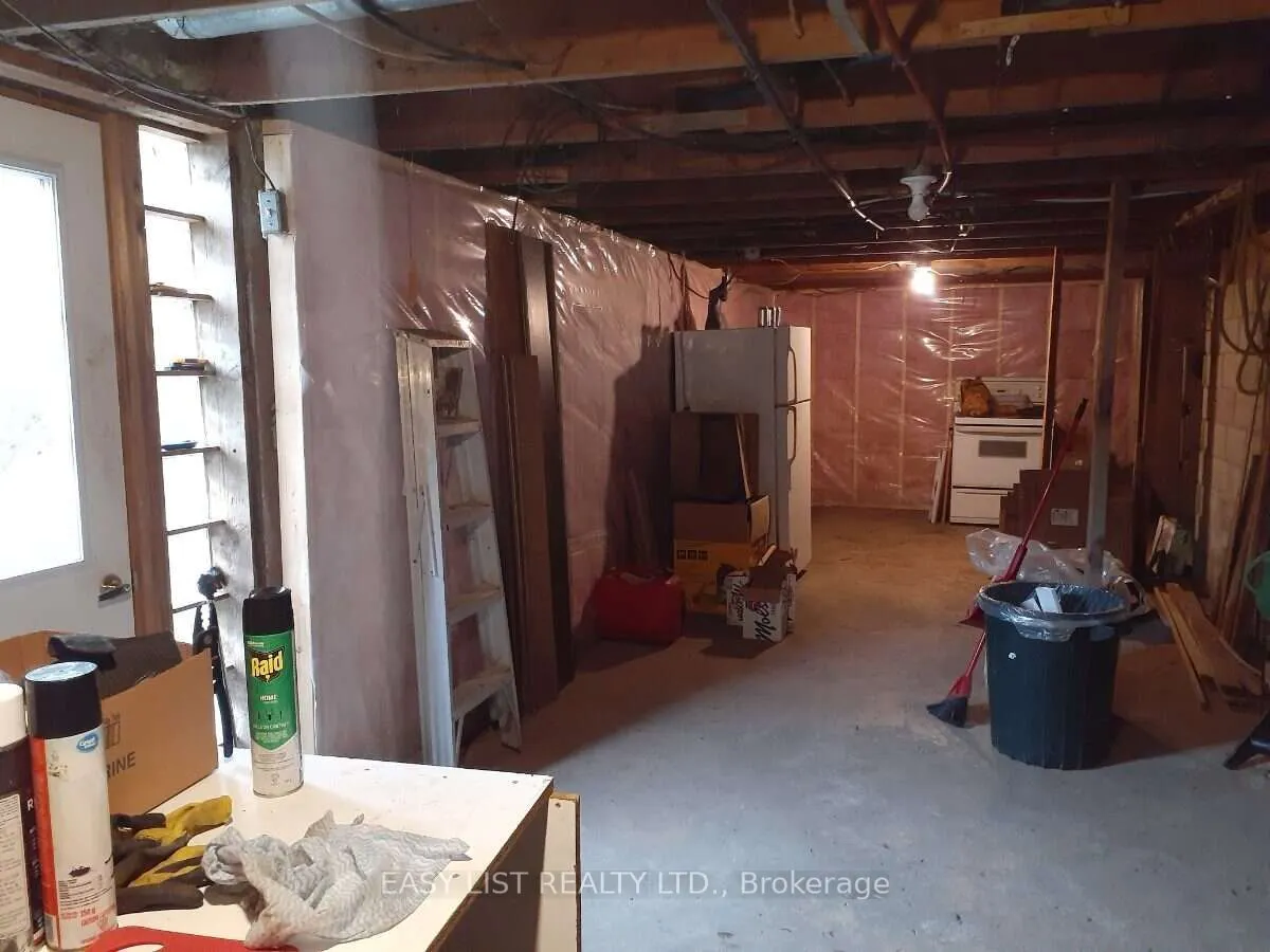 35 Kaladar Street