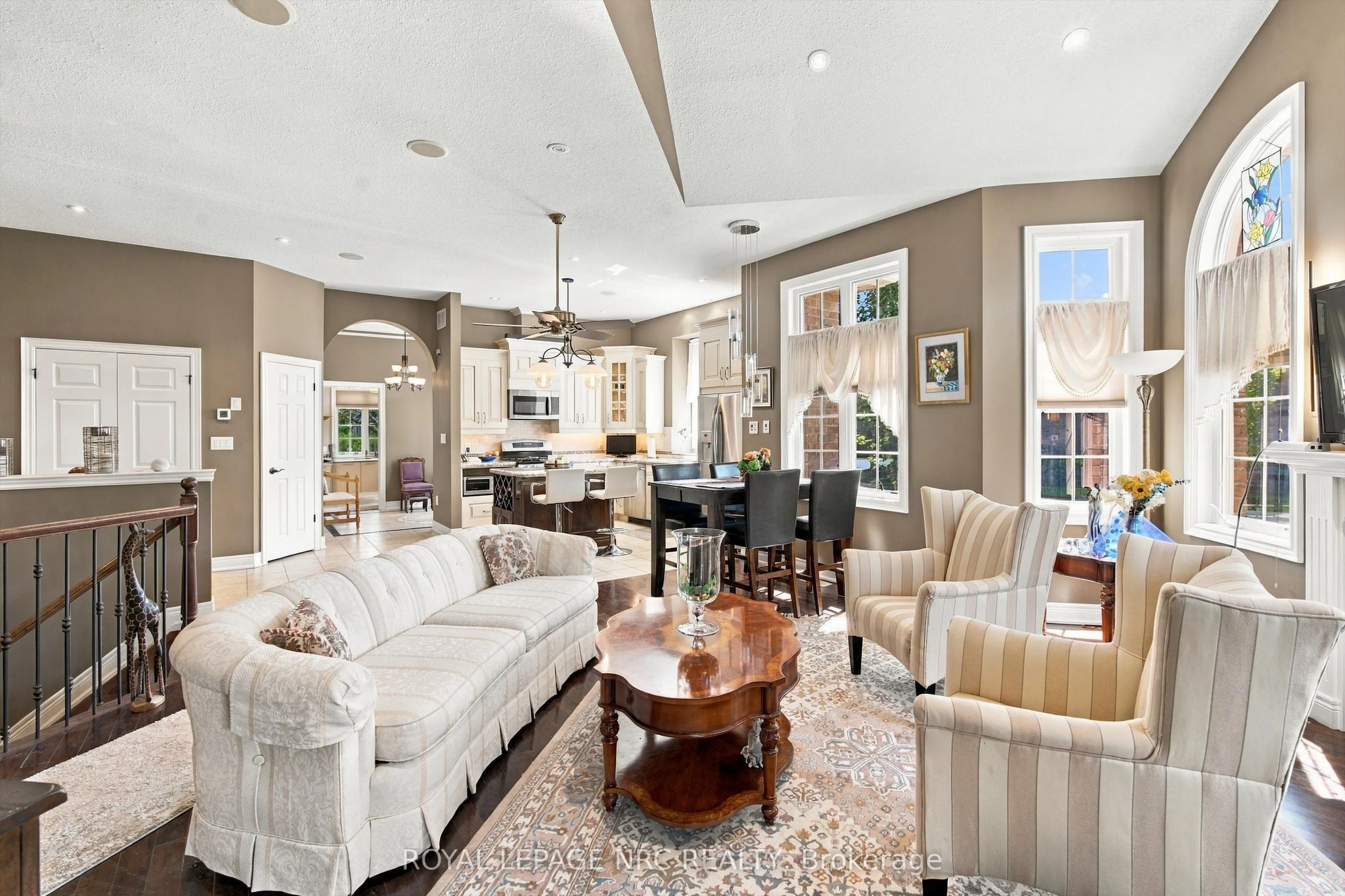 3232 Montrose Road #8