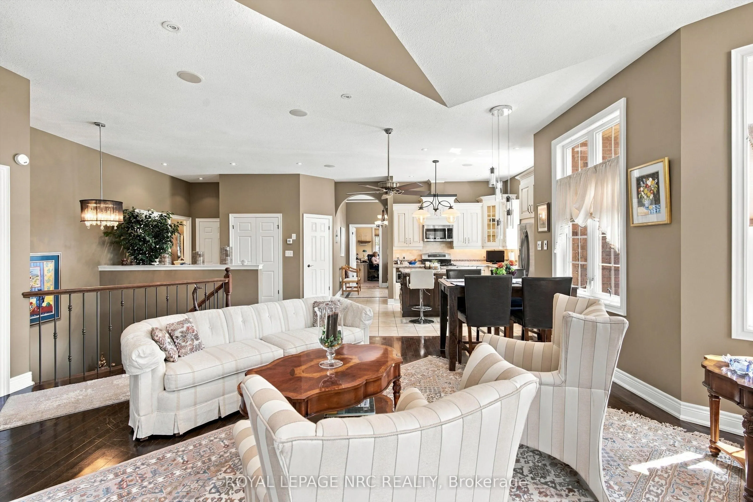3232 Montrose Road #8