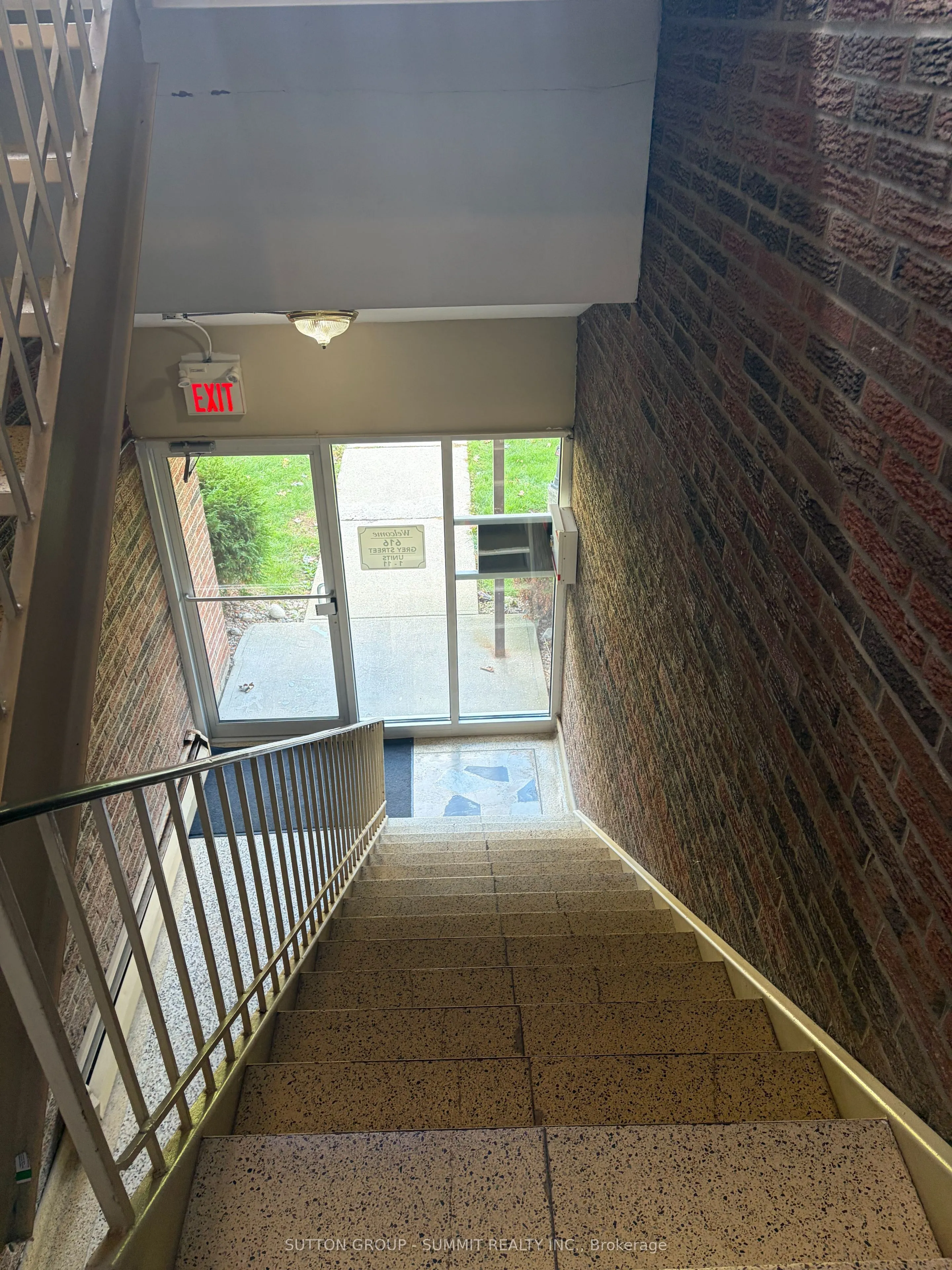 616 Grey Street #5