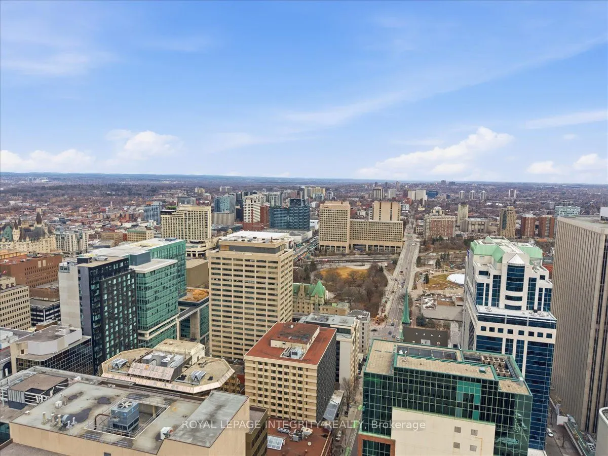 161 Laurier Avenue W #1204