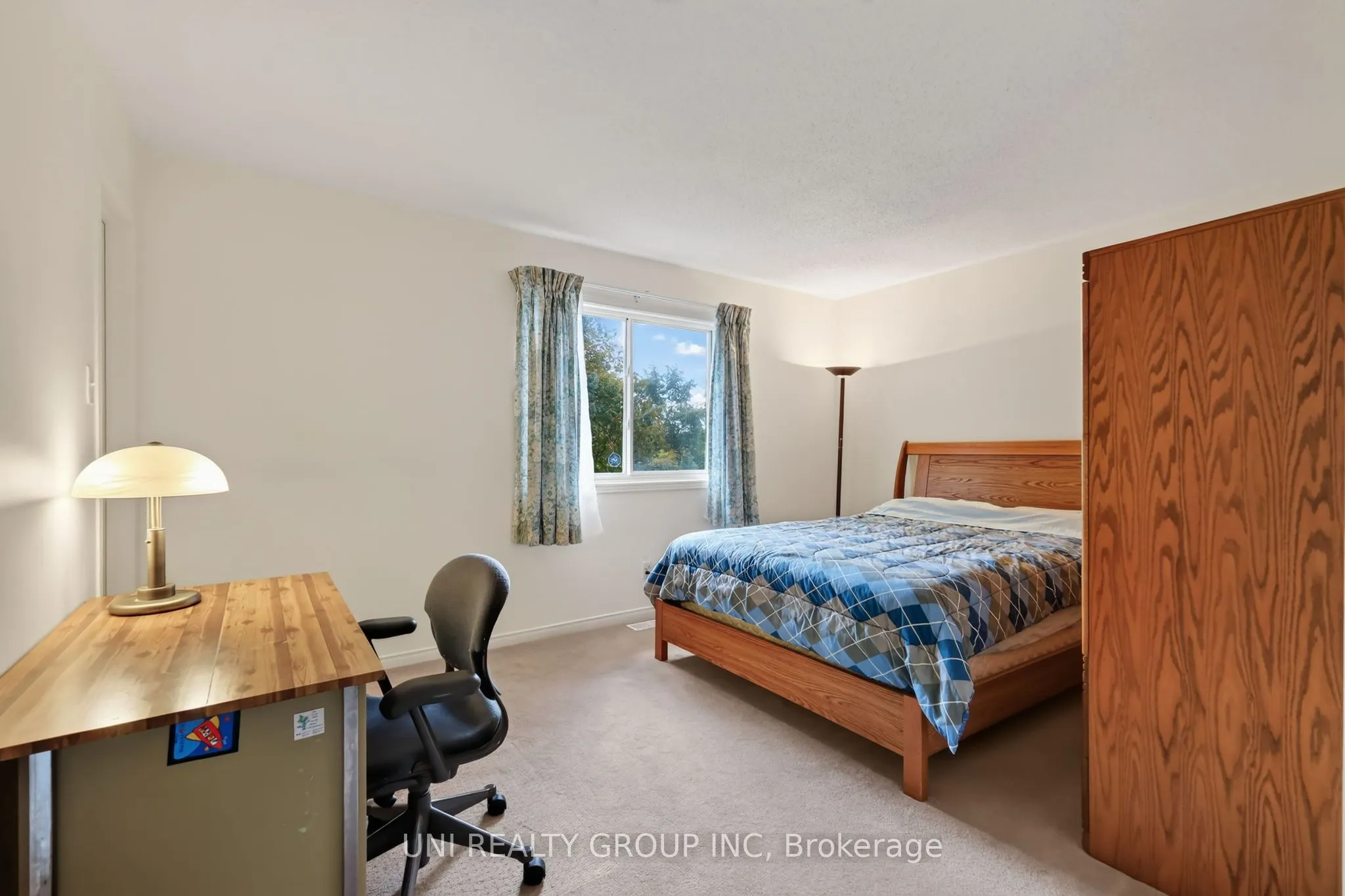 43 Crystal Park Crescent