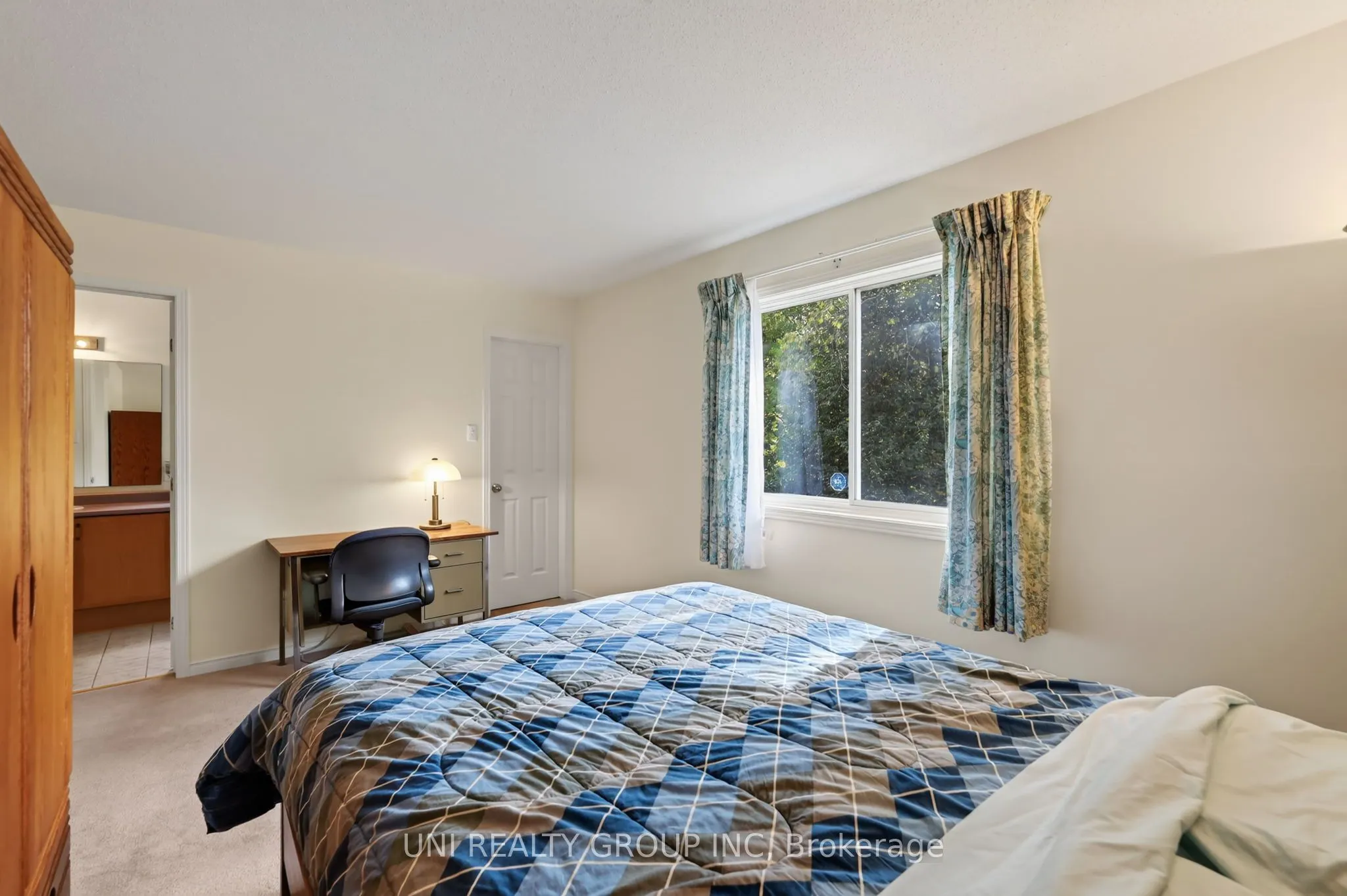 43 Crystal Park Crescent
