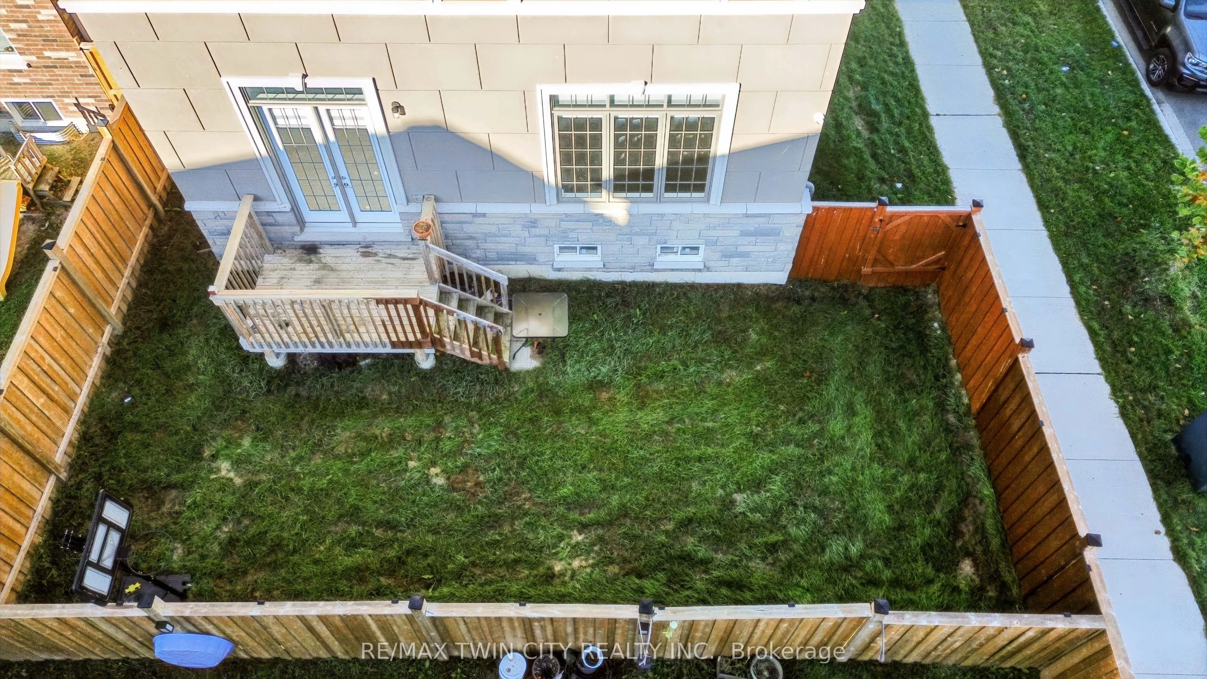 1 Rowley Street