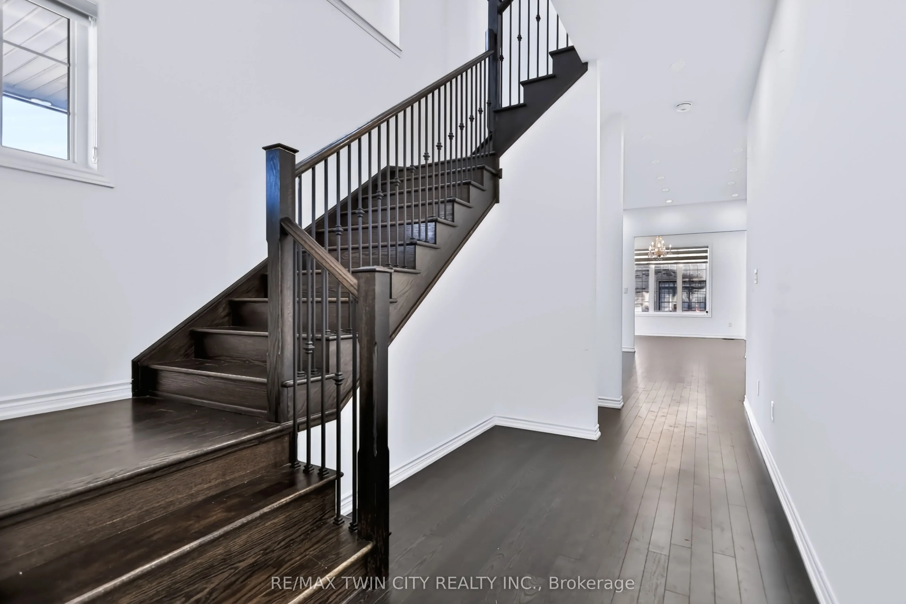 1 Rowley Street