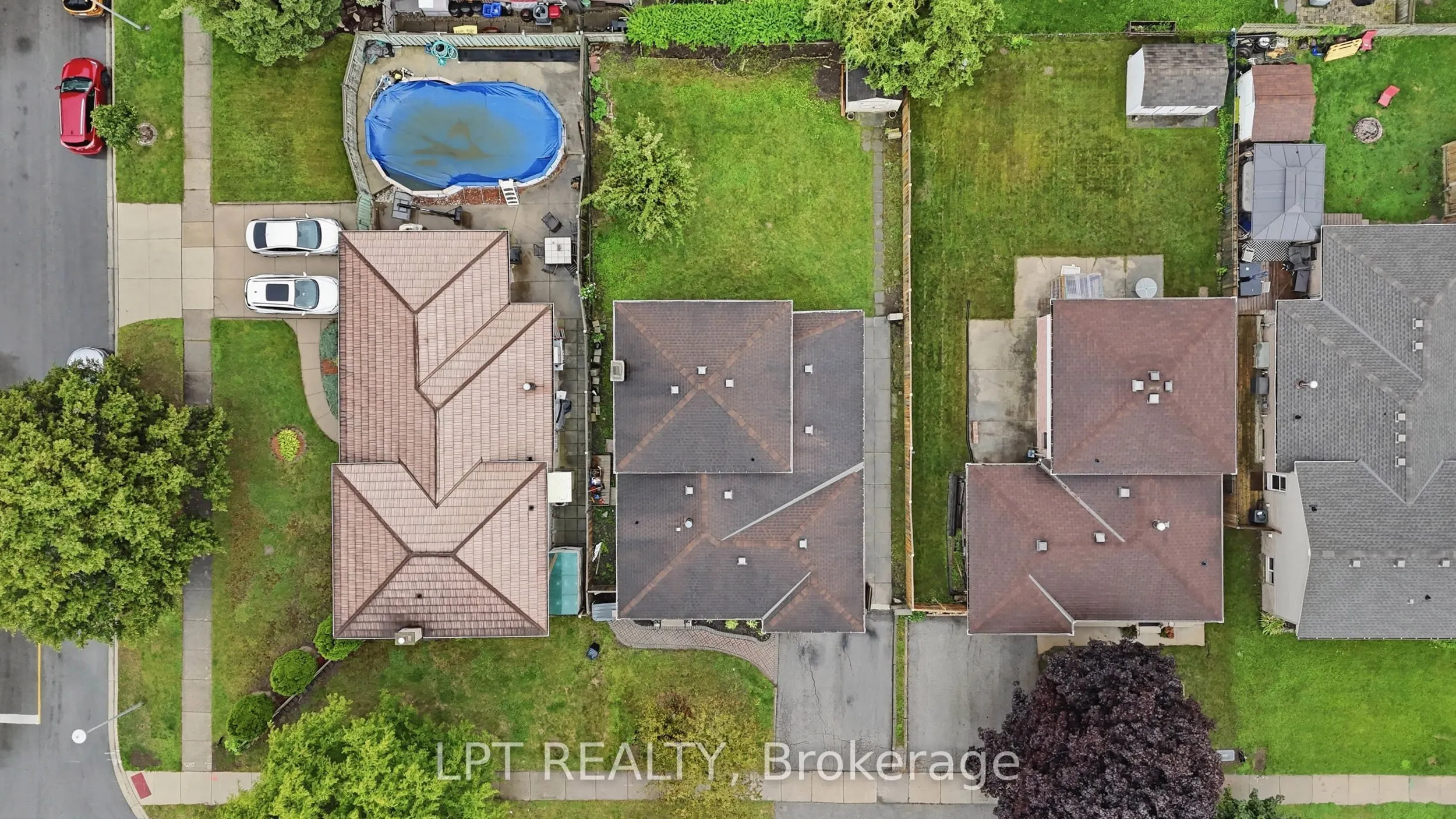 208 Deveron Crescent