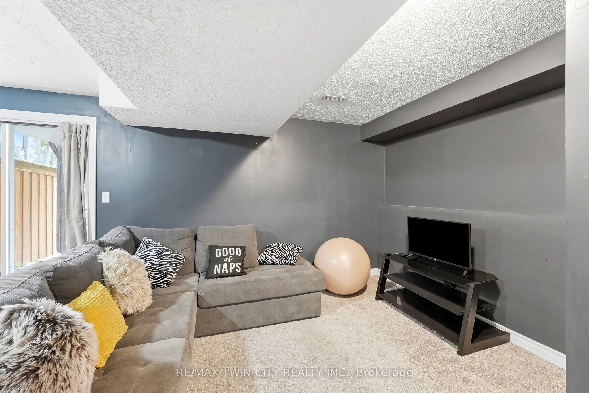 283 Fennel Street