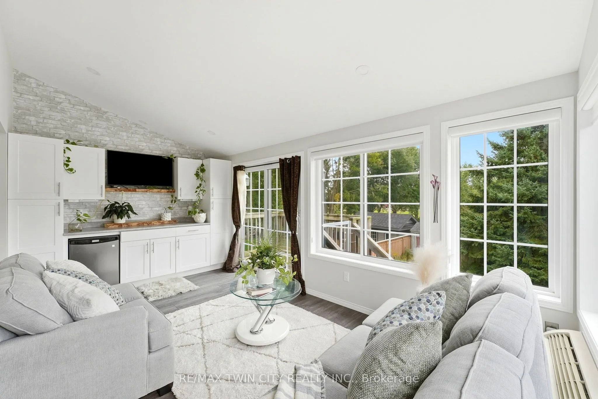 283 Fennel Street