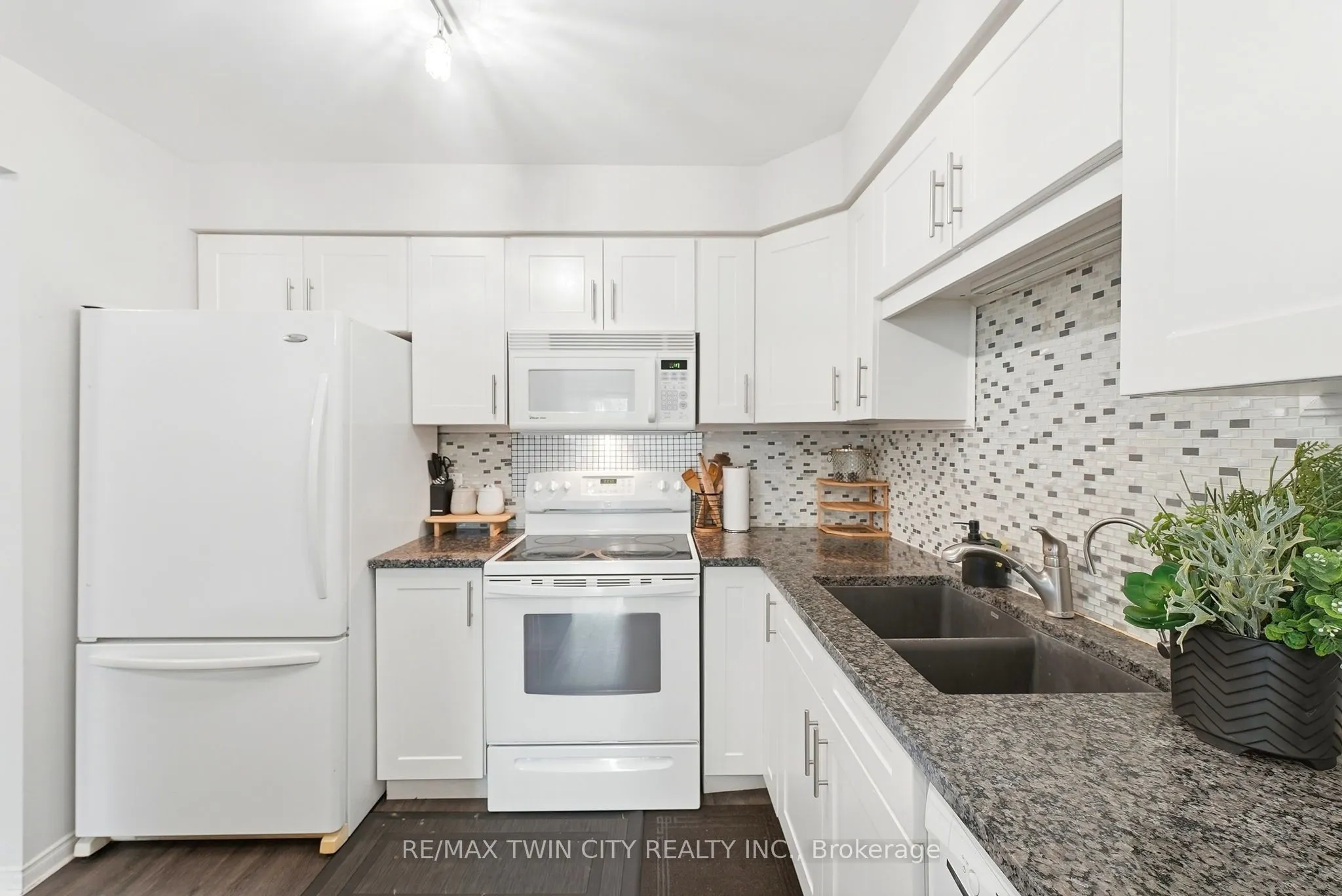 283 Fennel Street