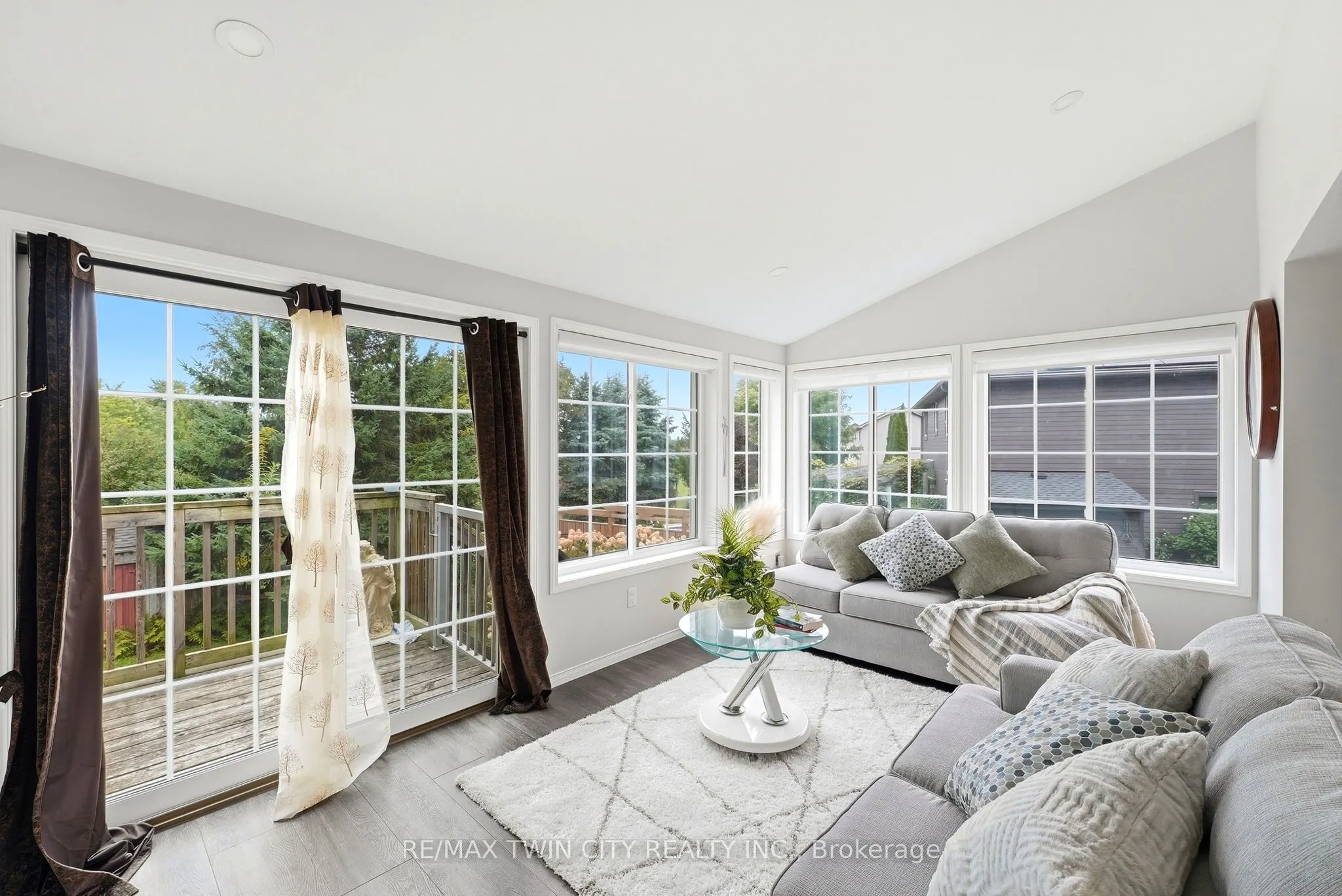 283 Fennel Street