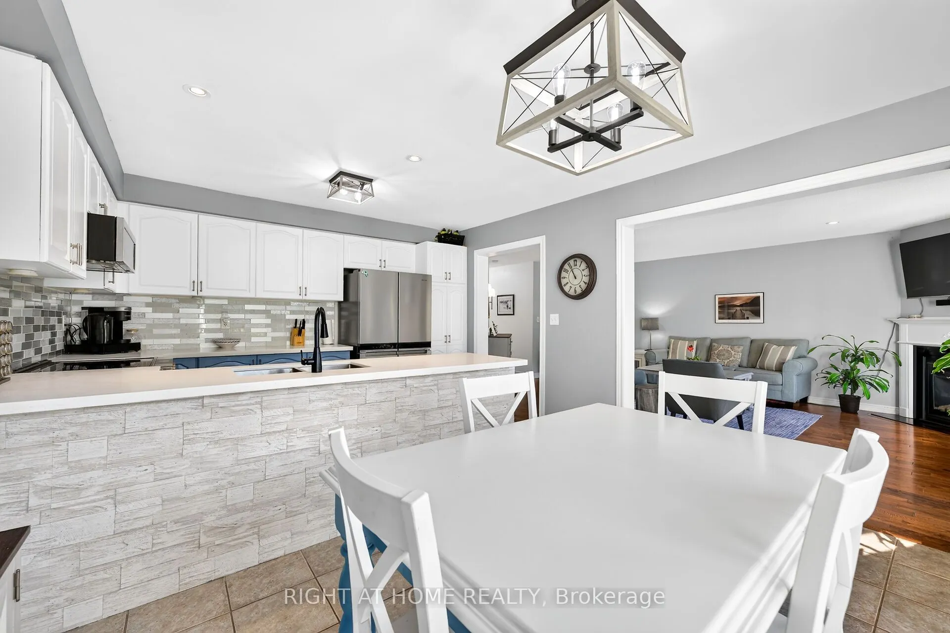 54 Vinifera Drive