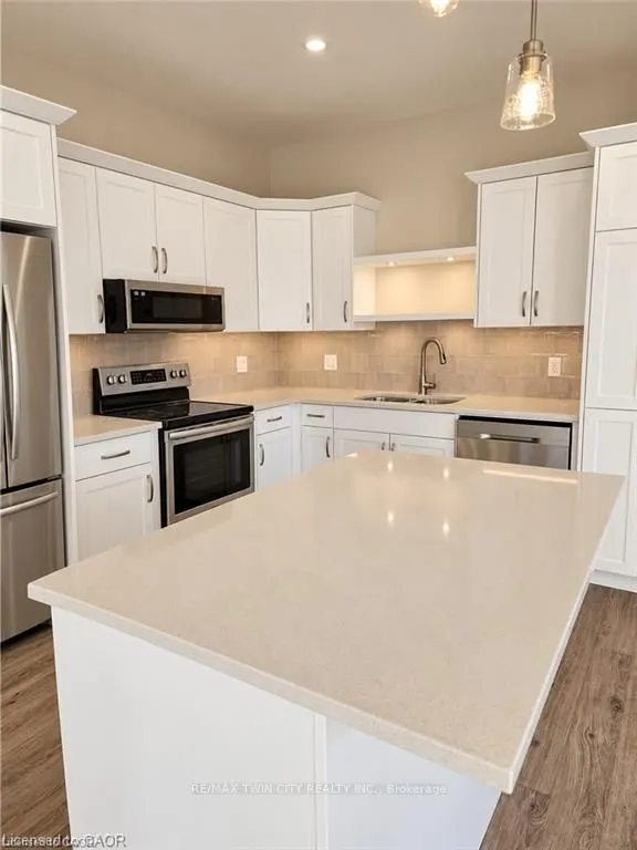 74 Keba Crescent