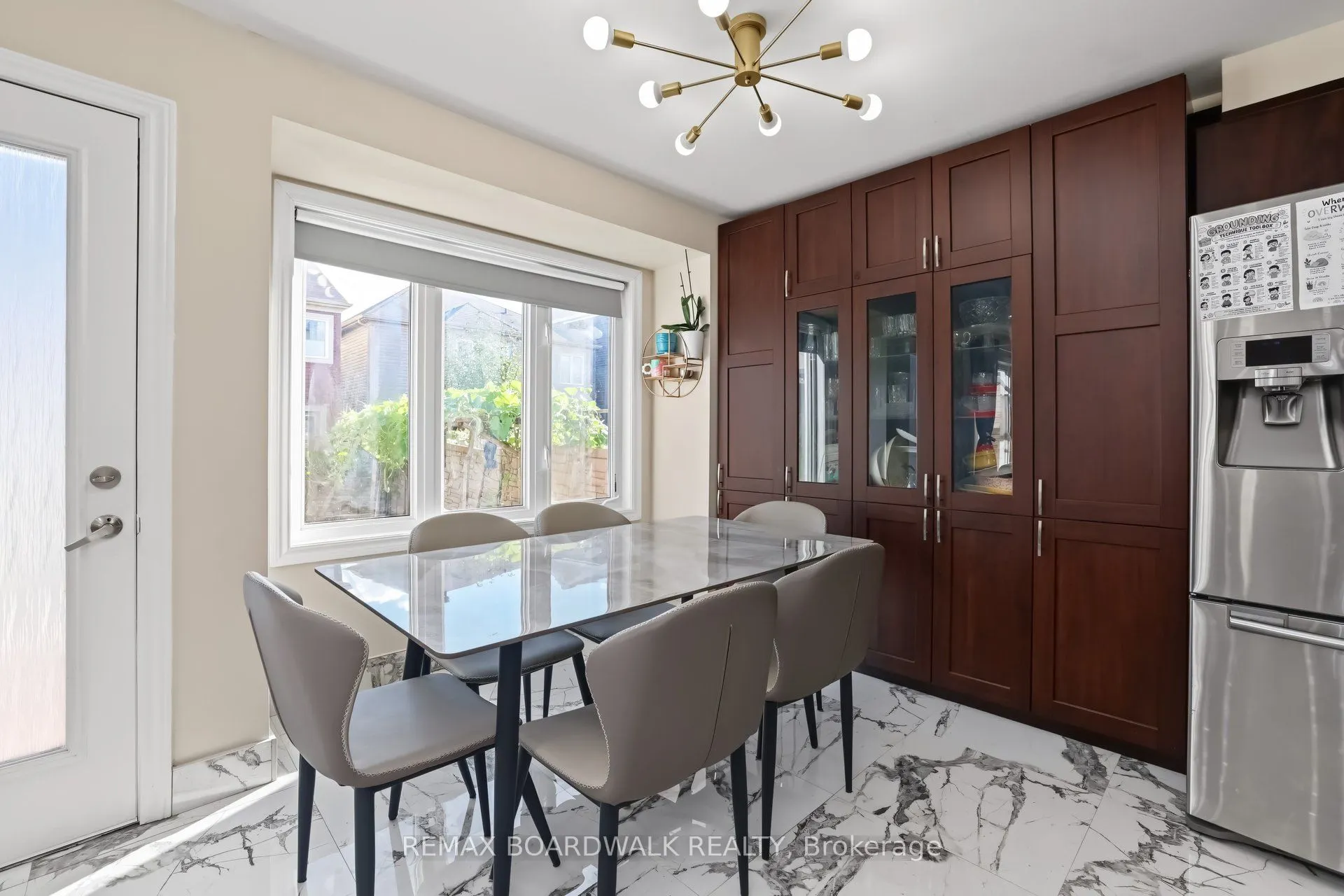 508 SUNLIT Circle