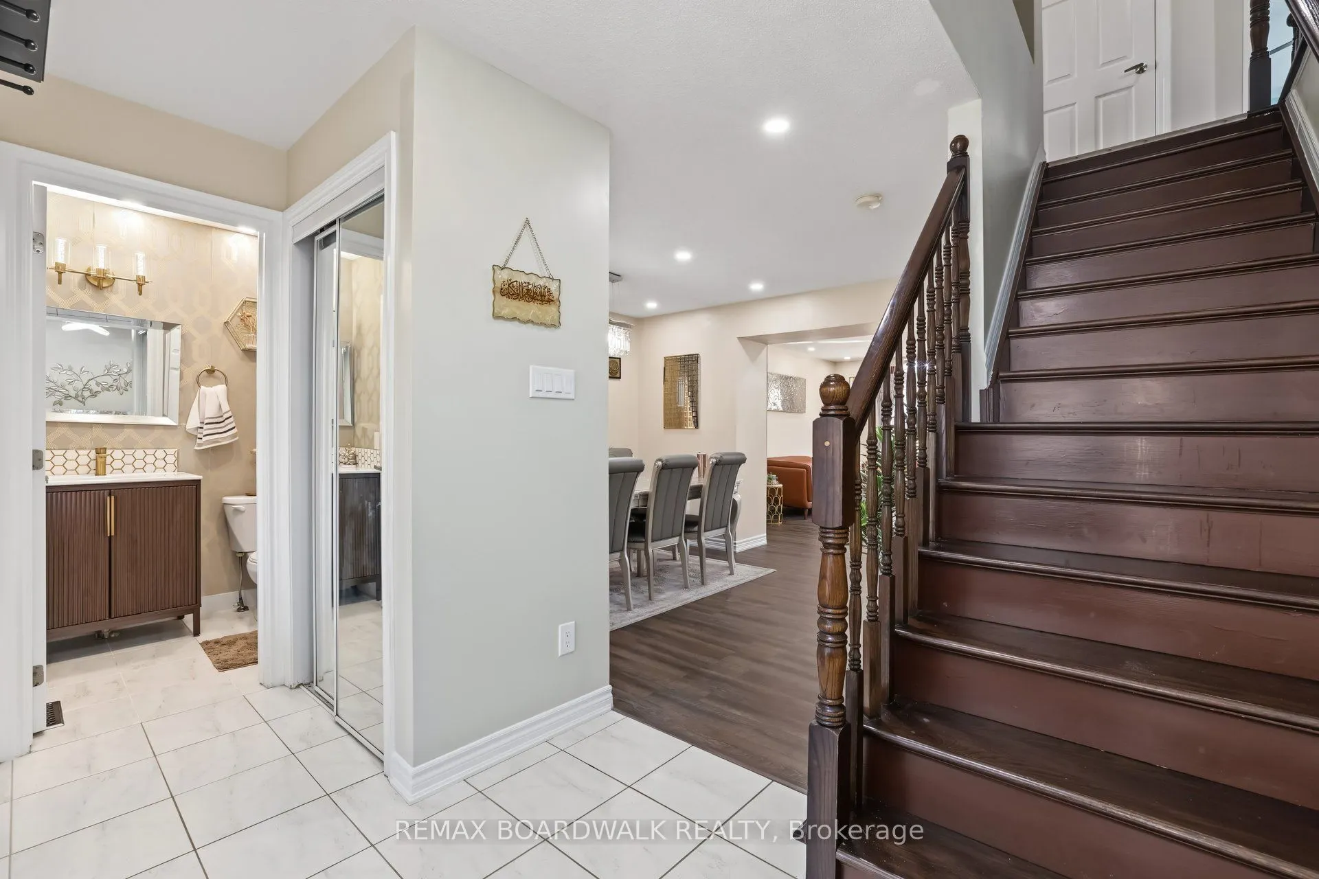 508 SUNLIT Circle