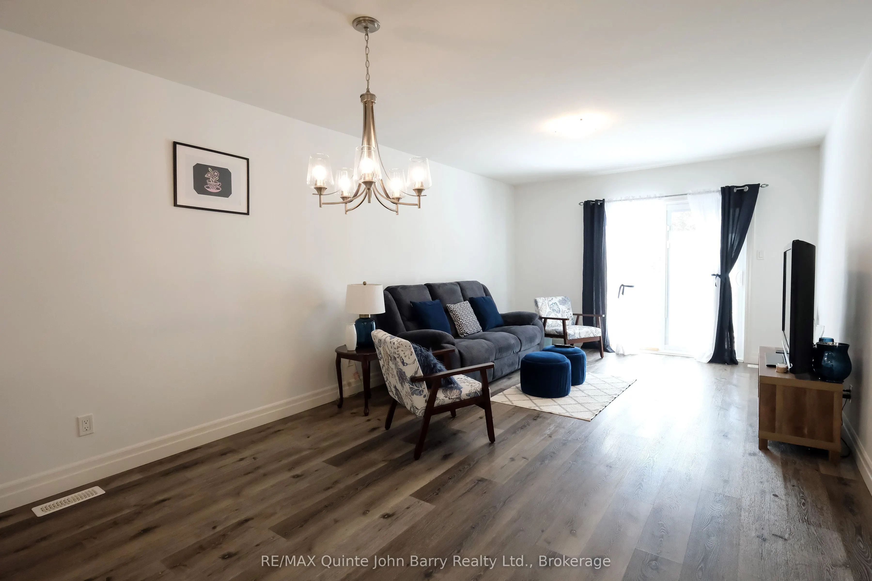 25 Hillside Meadow Drive