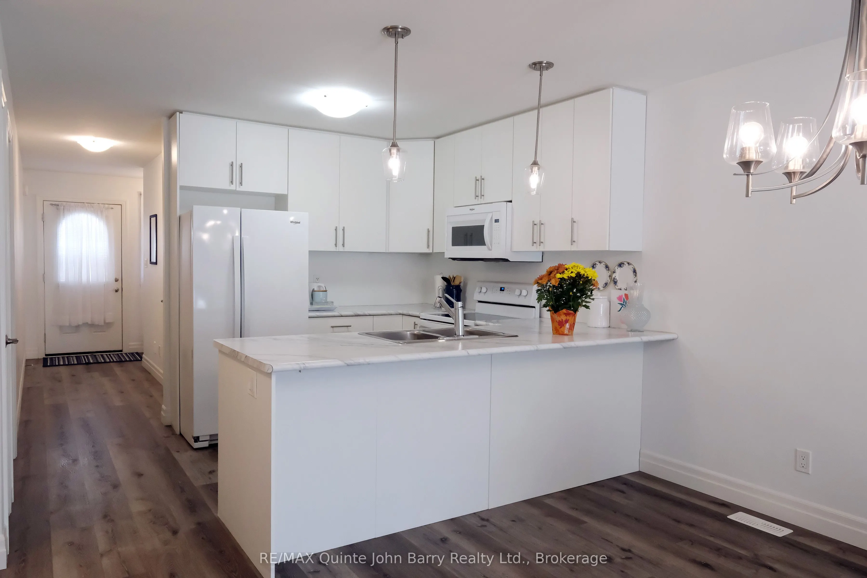 25 Hillside Meadow Drive