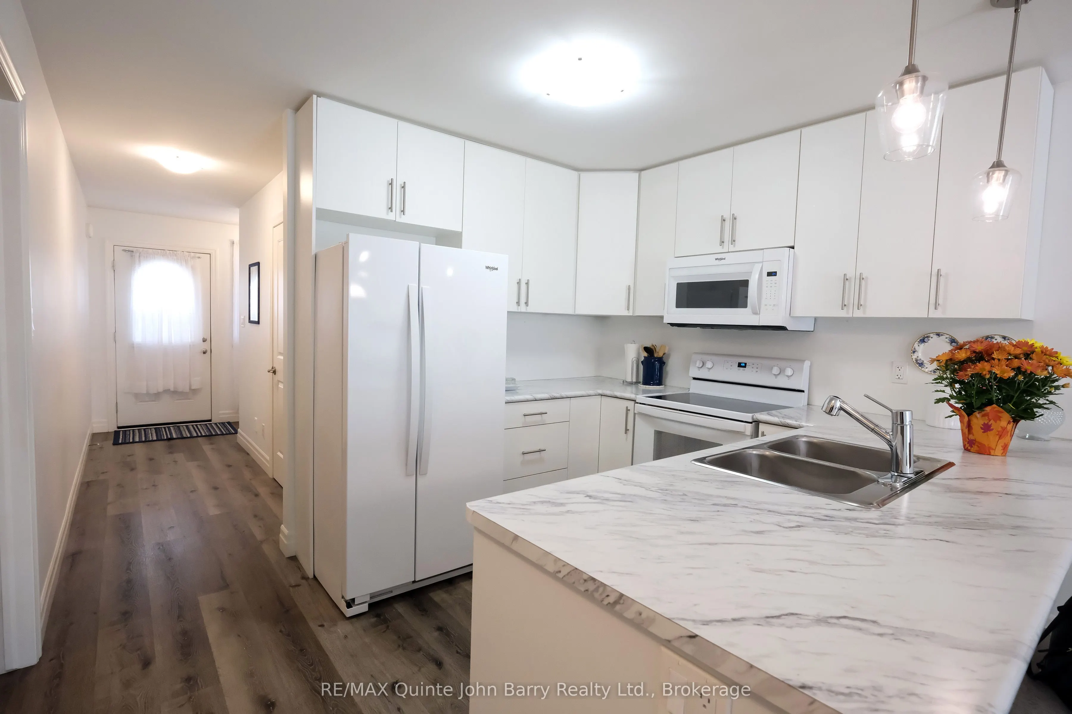 25 Hillside Meadow Drive