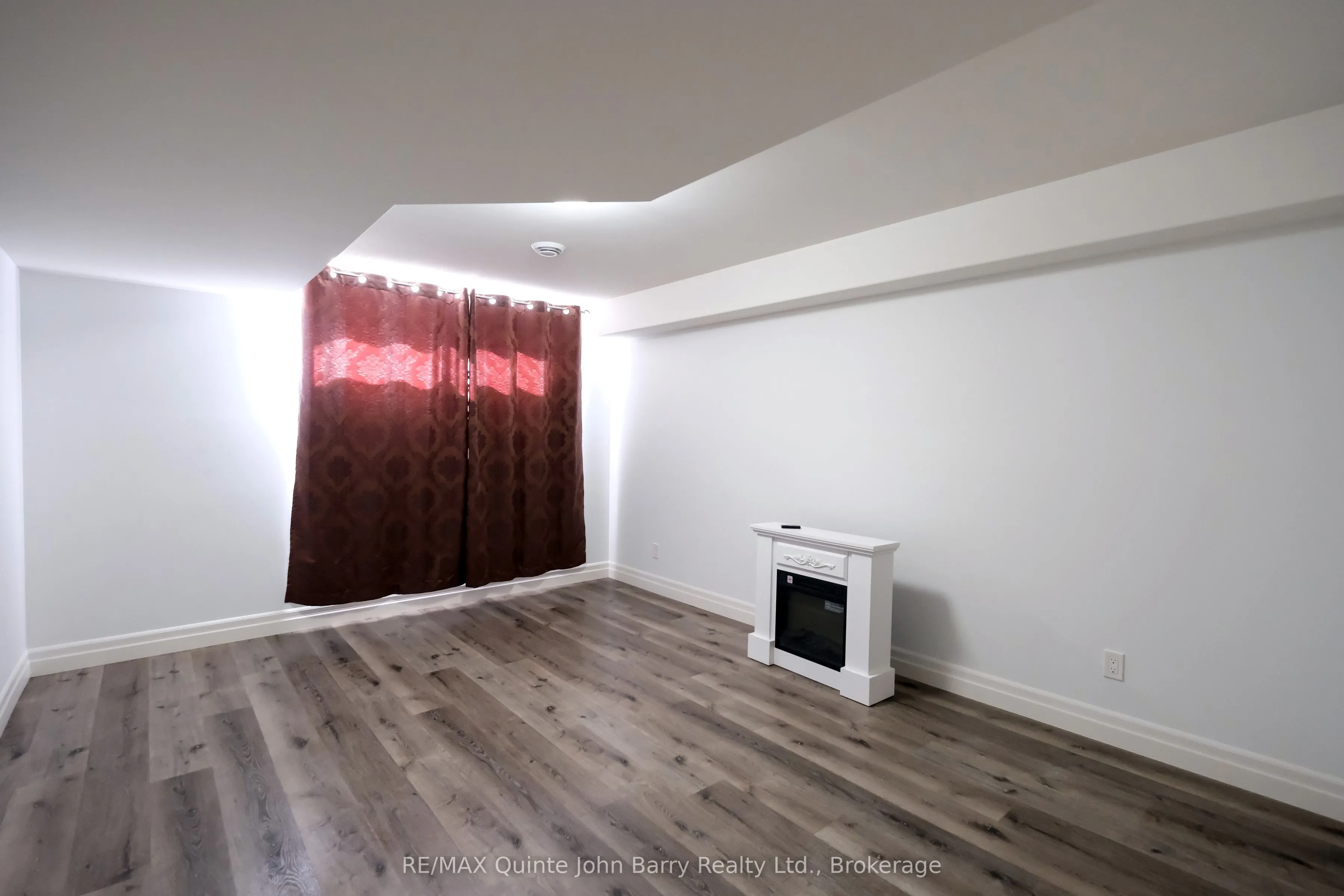 25 Hillside Meadow Drive