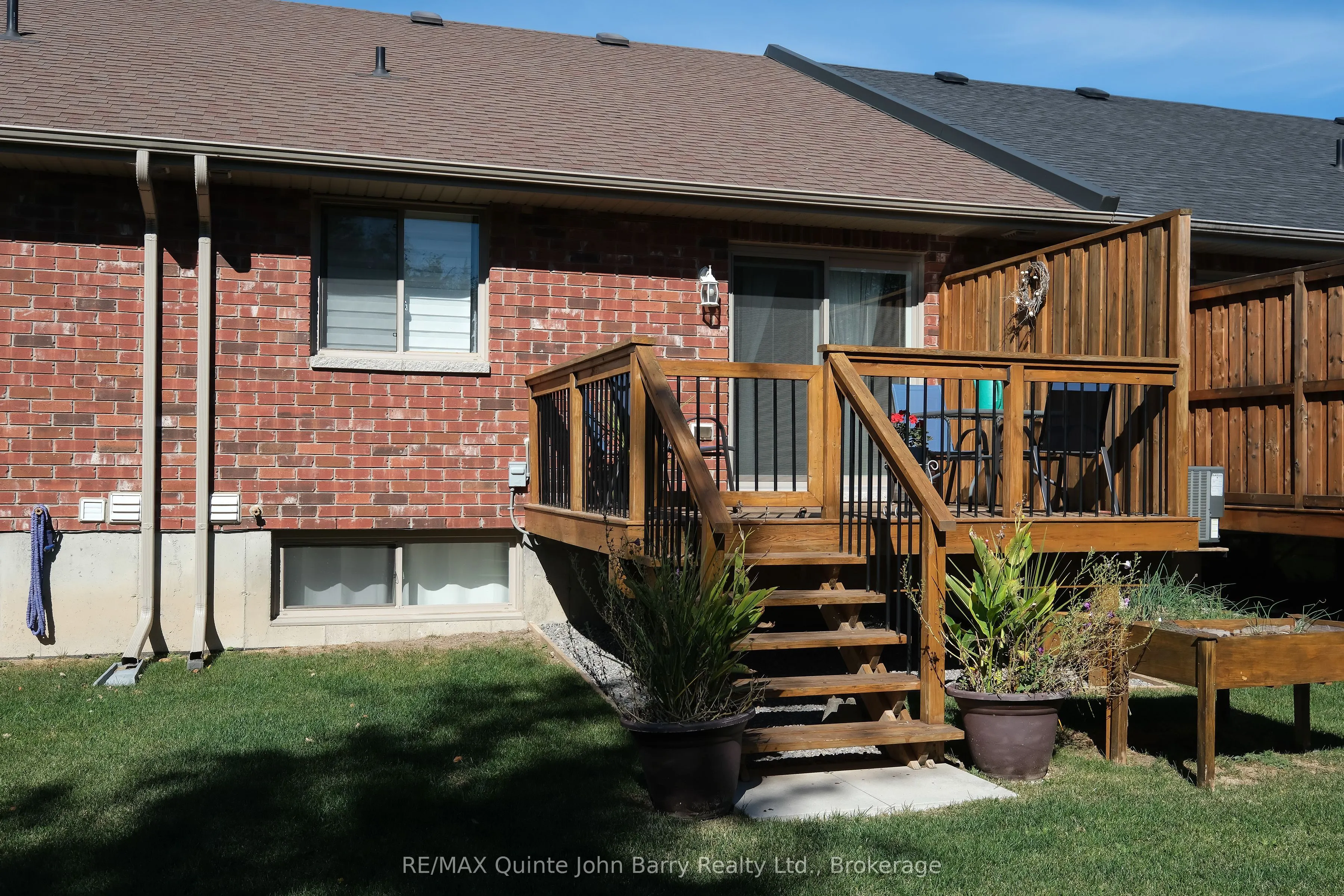 25 Hillside Meadow Drive