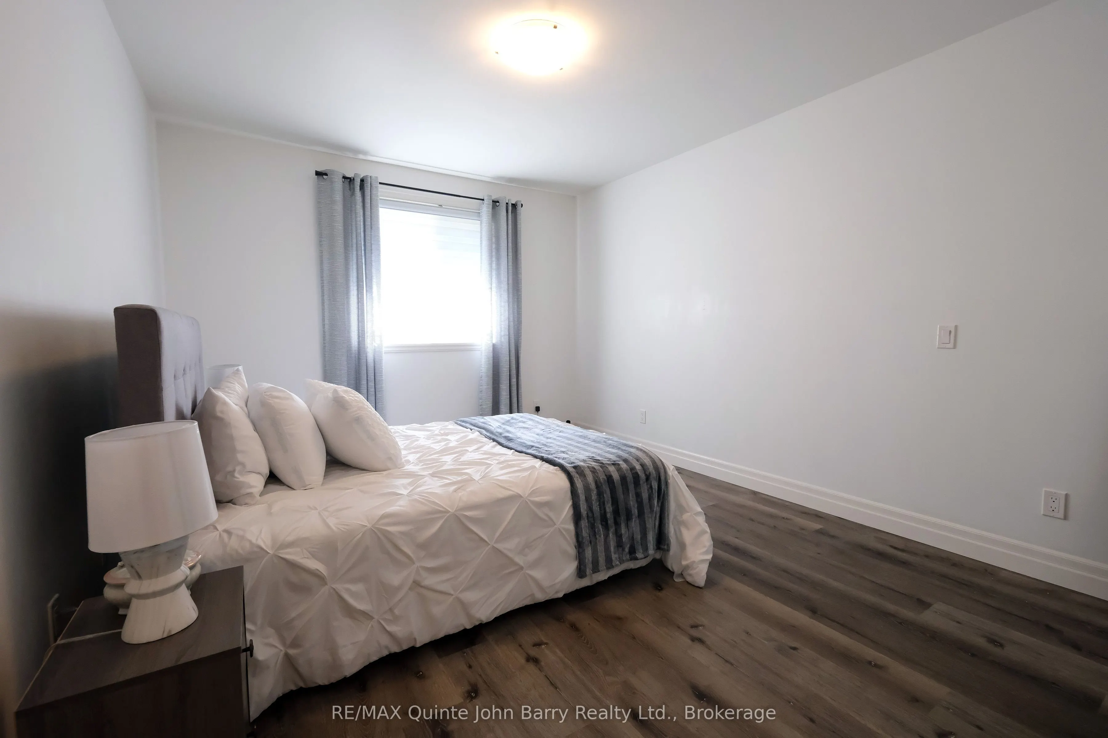 25 Hillside Meadow Drive