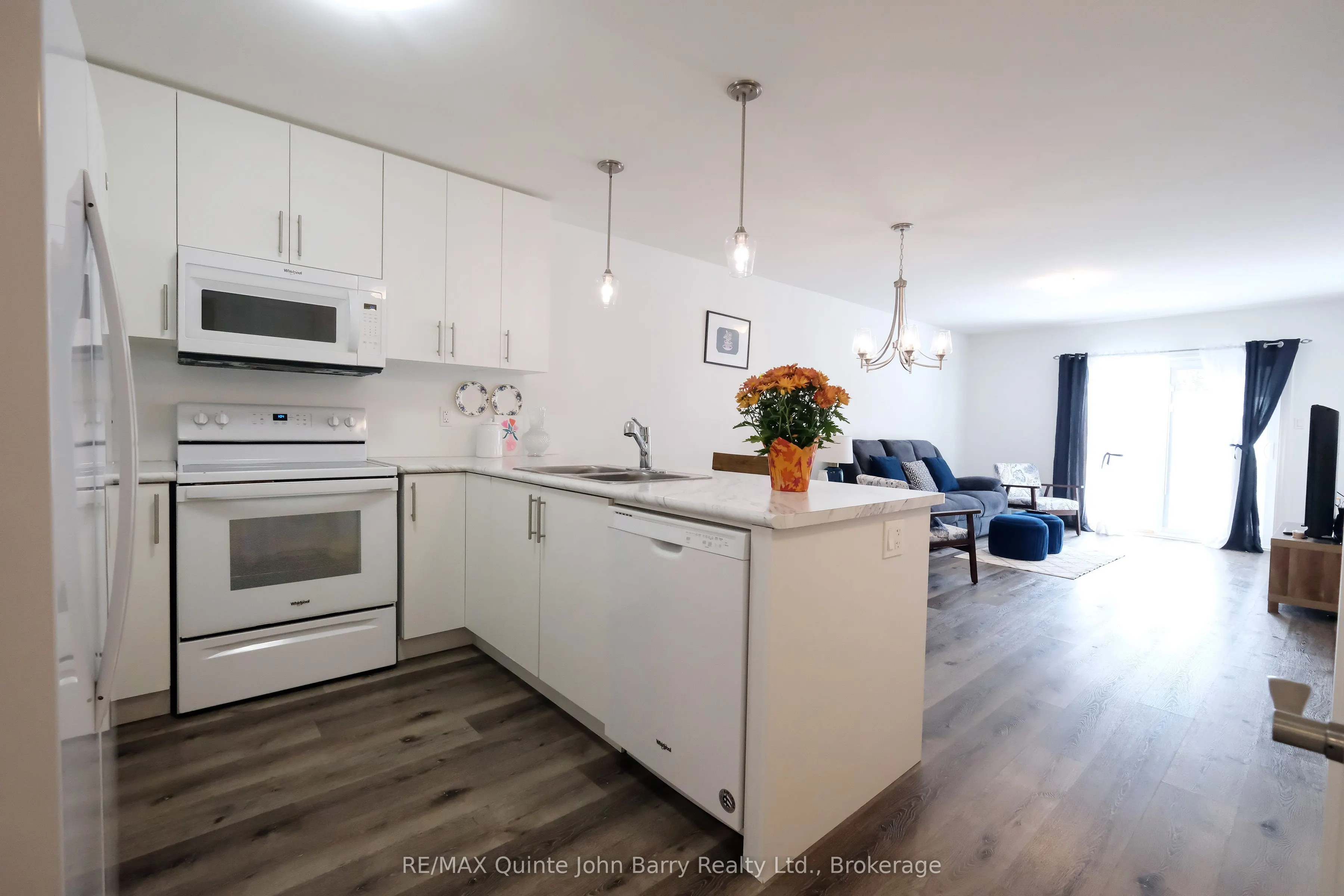 25 Hillside Meadow Drive