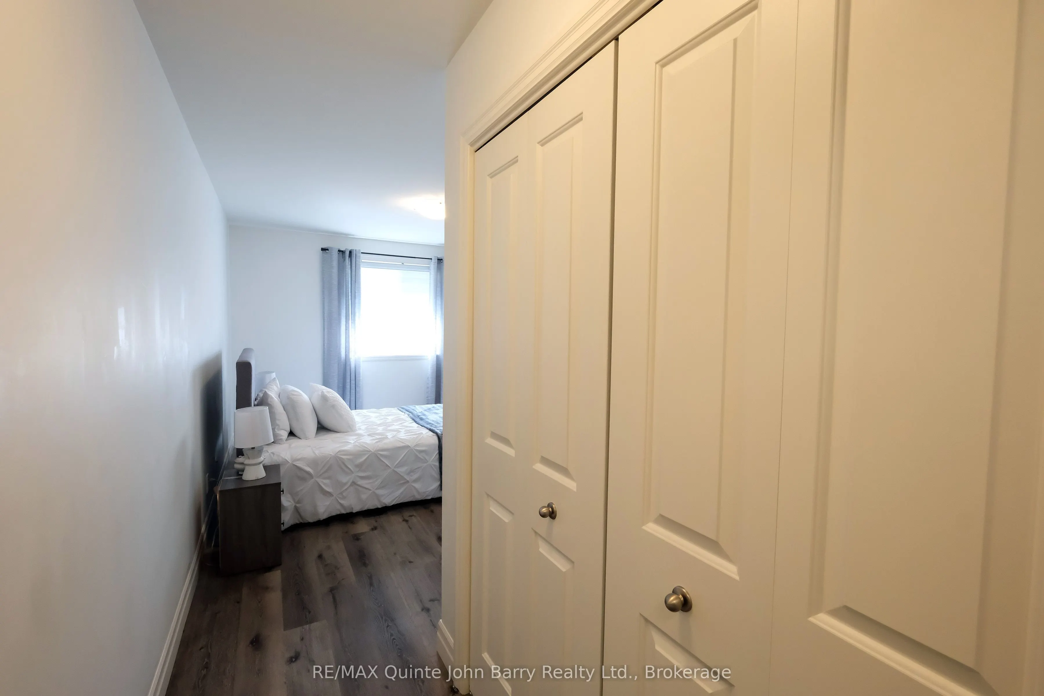 25 Hillside Meadow Drive
