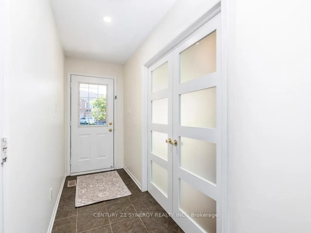 128 Macassa Circle